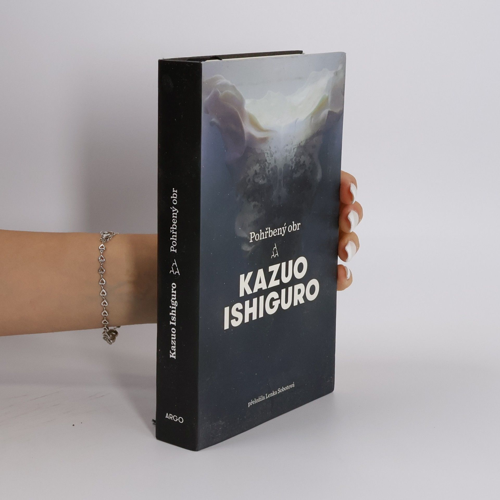 Kazuo Ishiguro Pohřbený obr