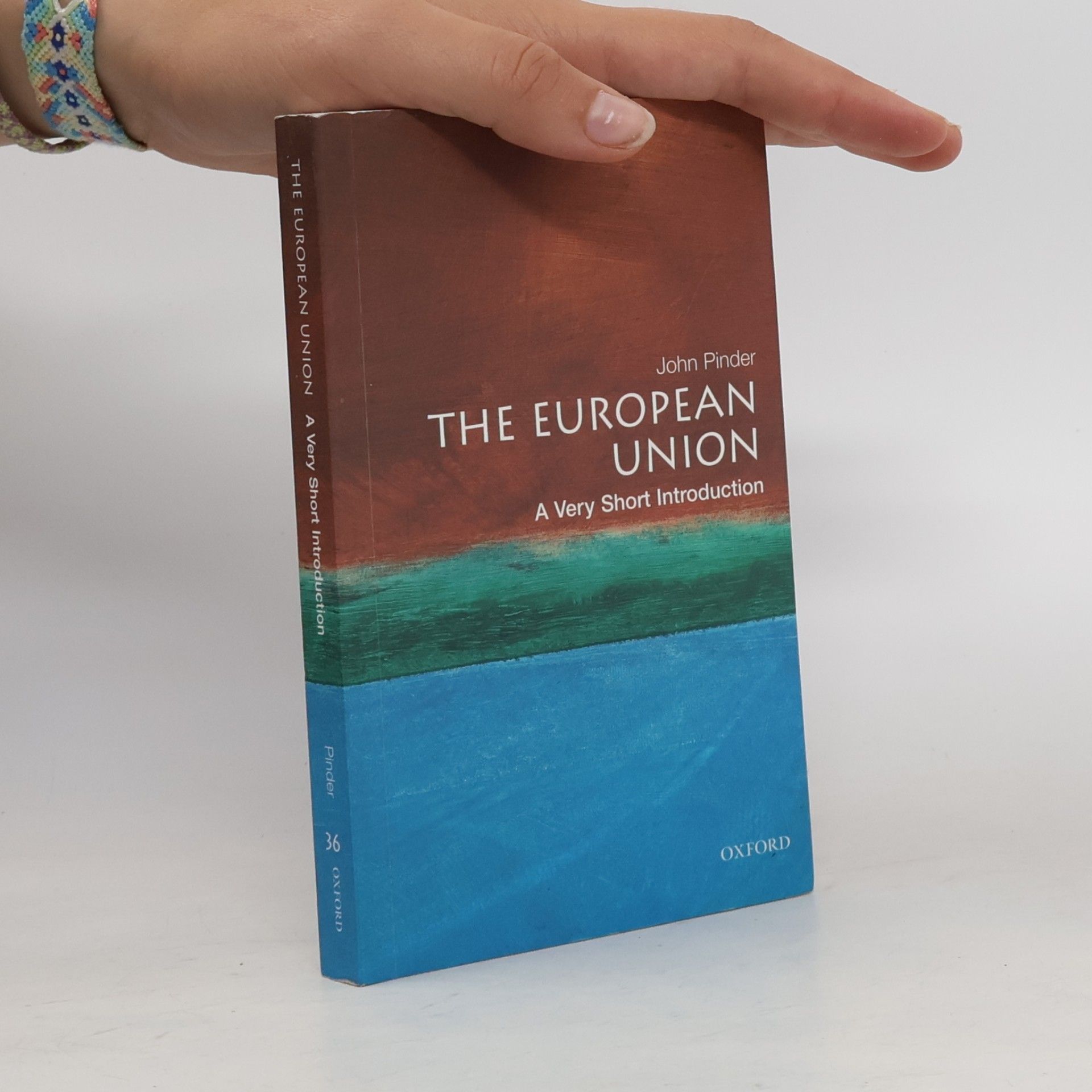 Simon Usherwood The European Union : a very short introduction