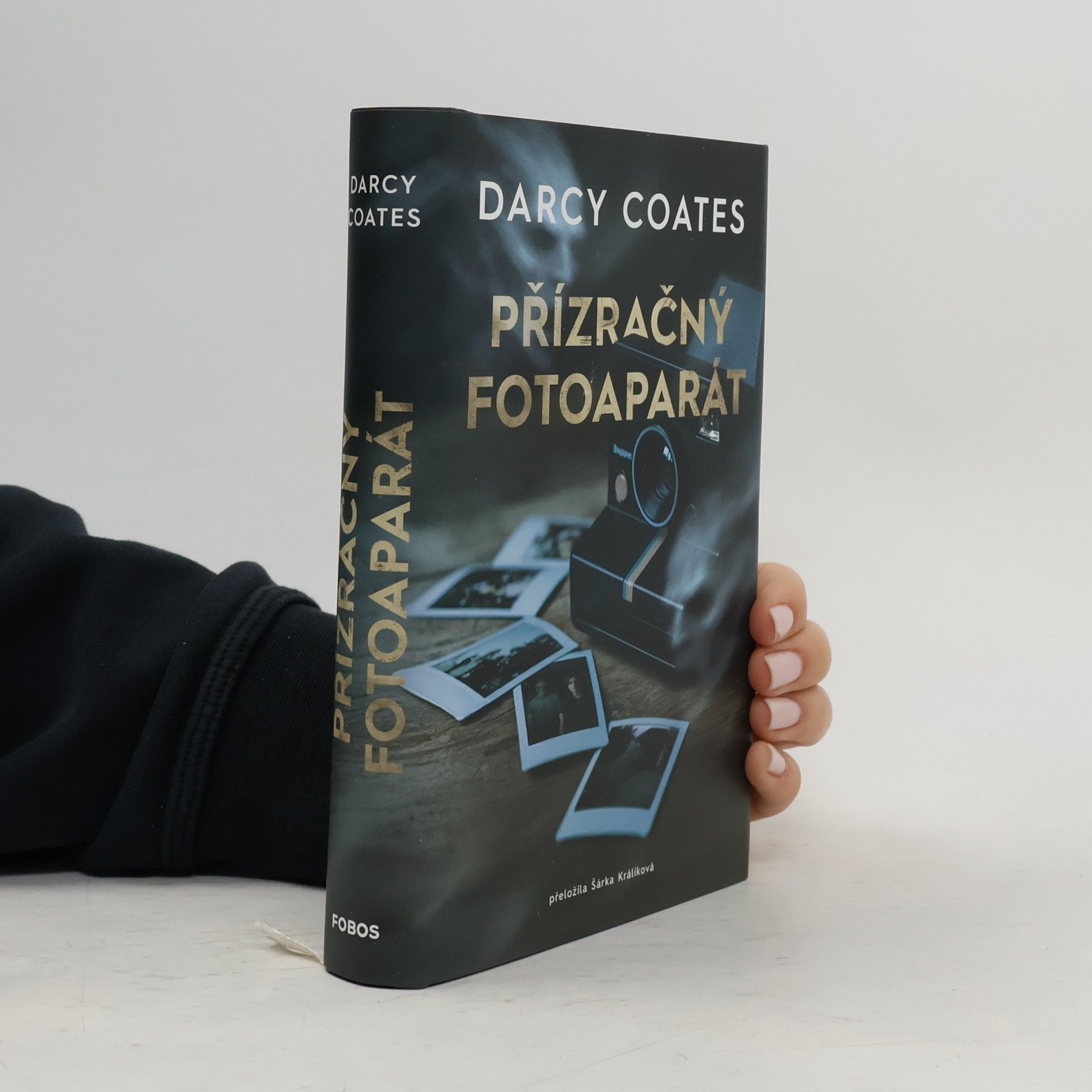 Darcy Coates Přízračný fotoaparát