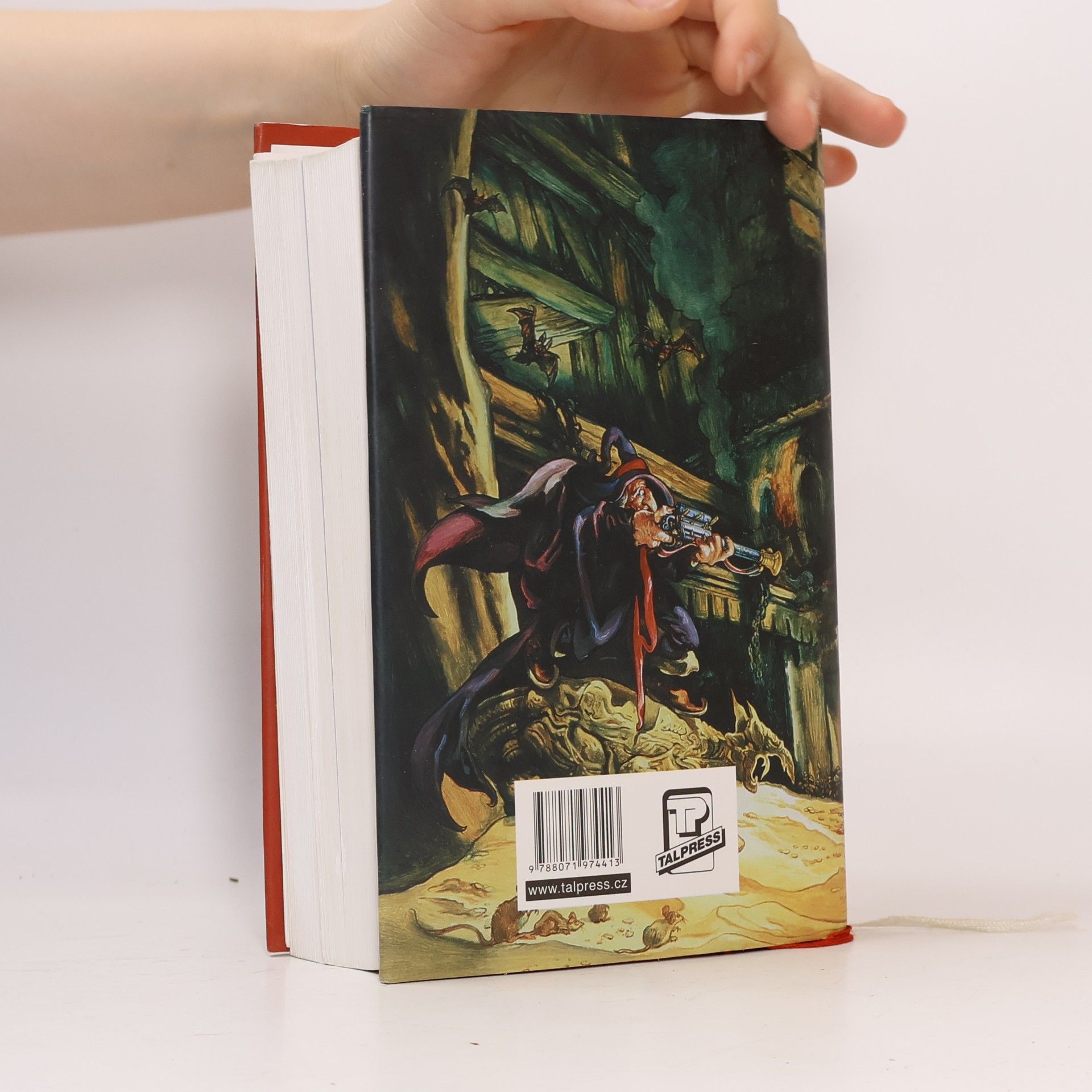 Terry Pratchett Muži ve zbrani / Těžké melodično