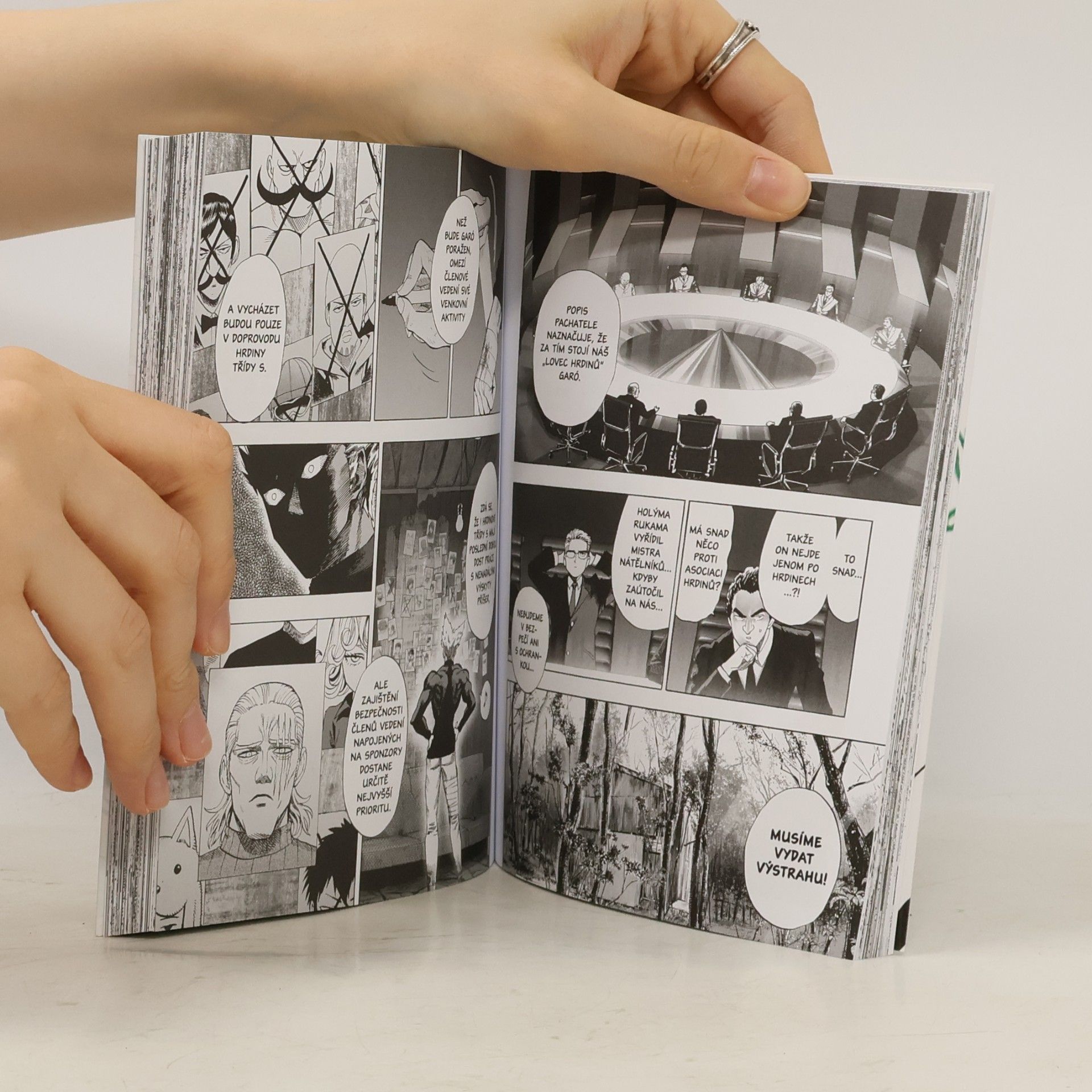 One One-Punch Man 10. Zápal