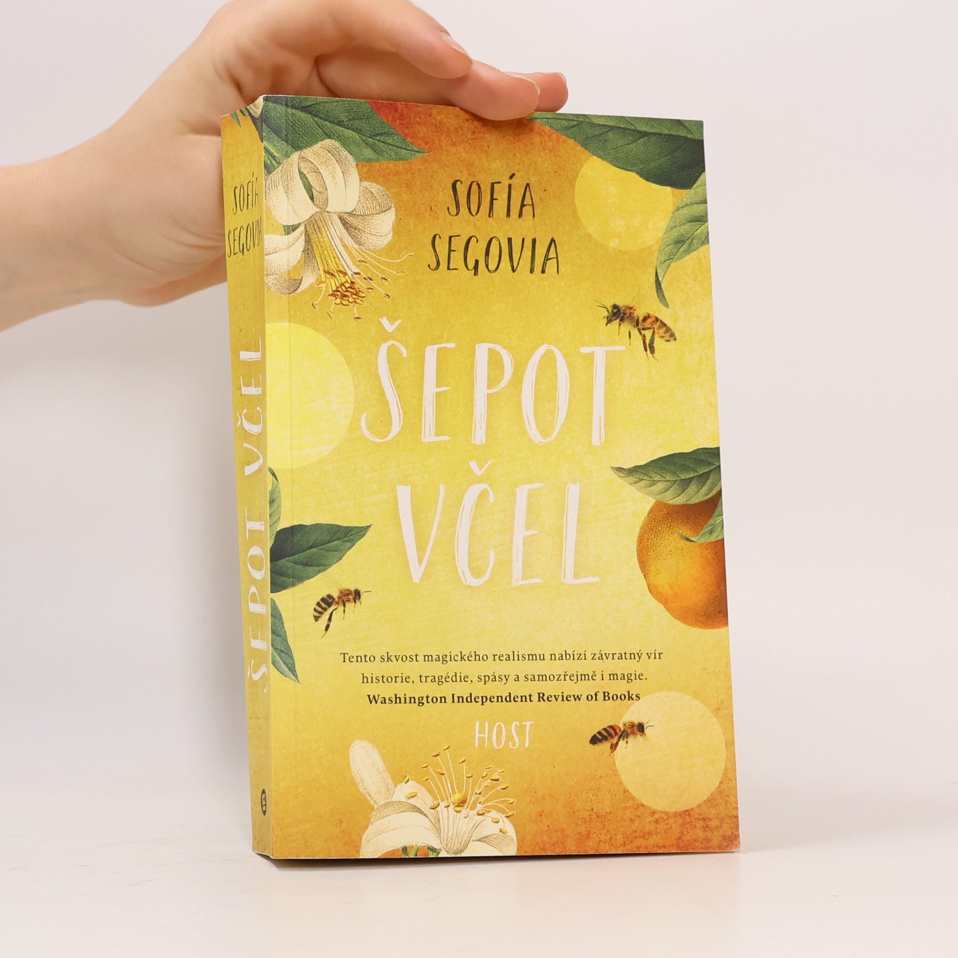 Sofía Segovia Šepot včel
