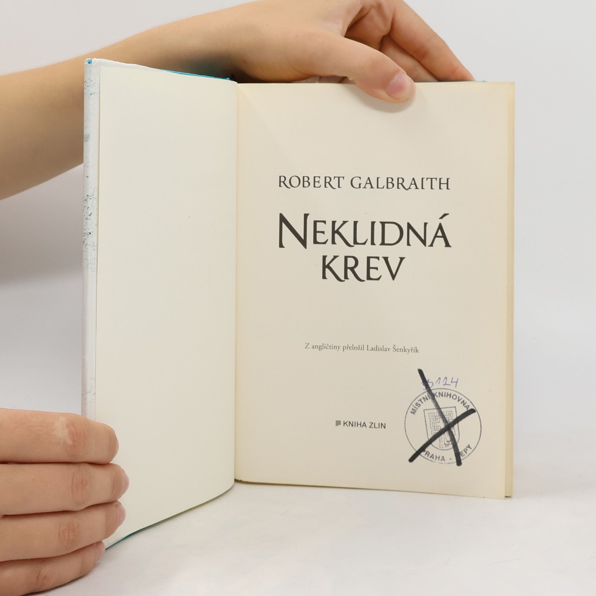 J. K. Rowling Neklidná krev