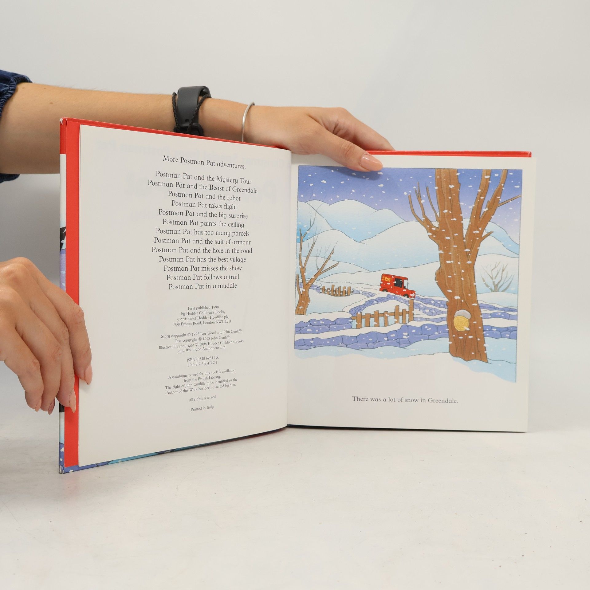 John Cunliffe Postman Pat And The Christmas Baby