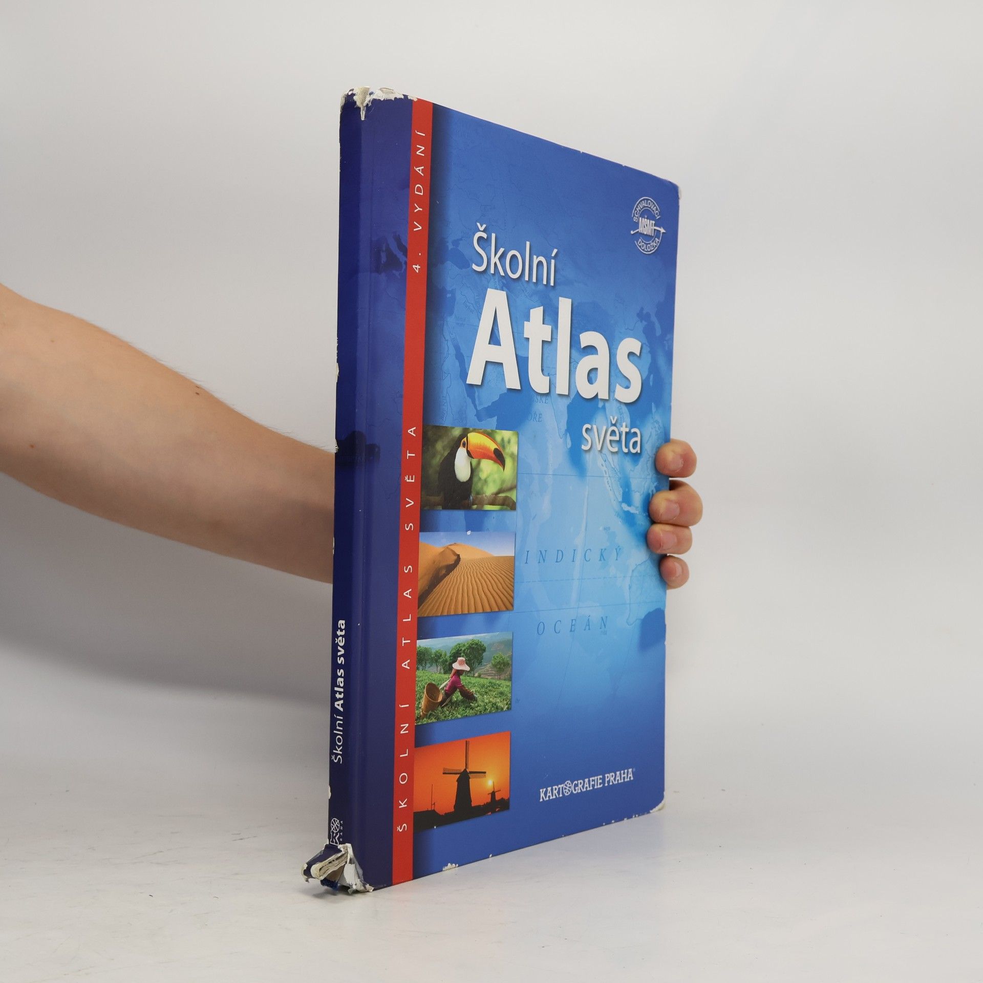 Various authors Školní atlas světa