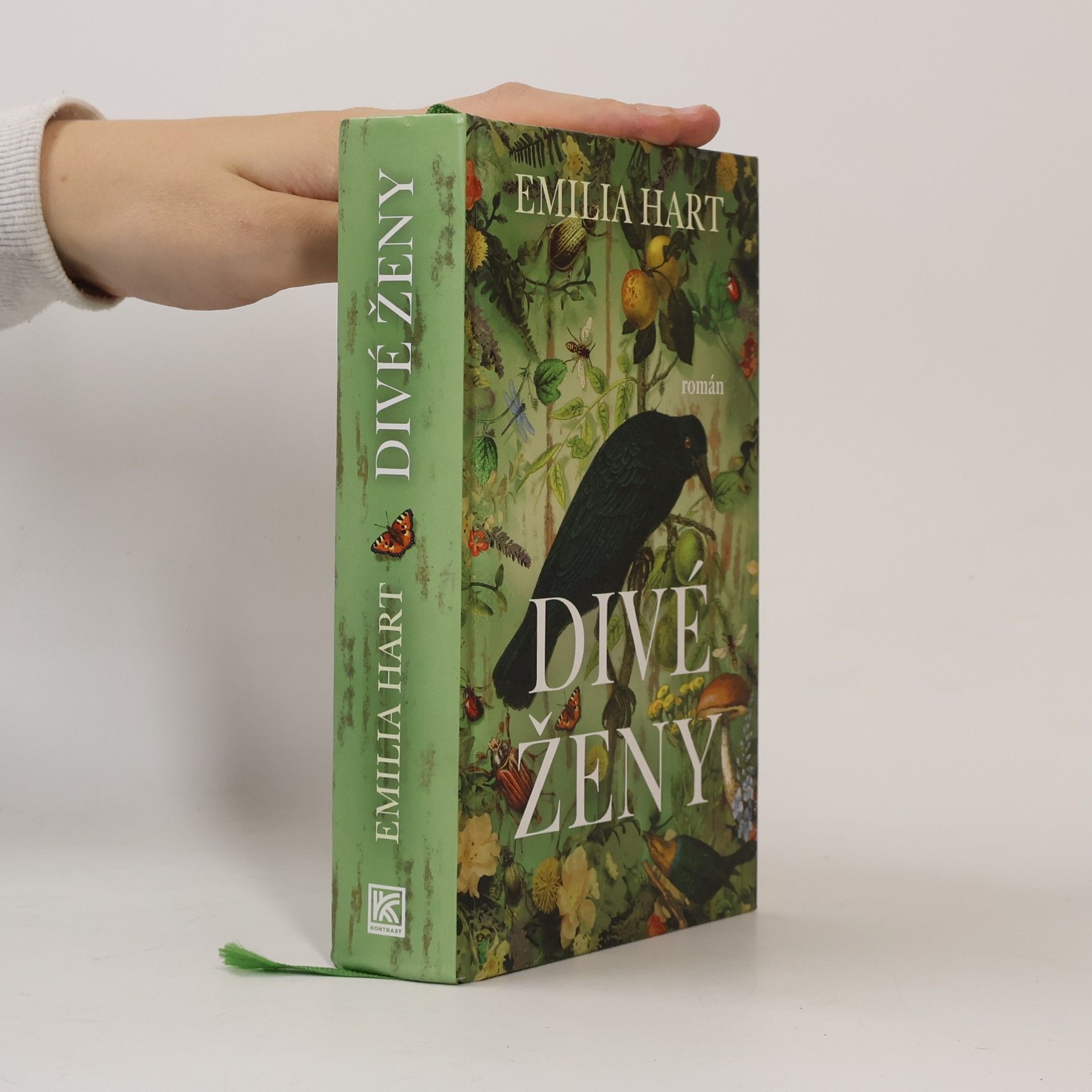 Emilia Hart Divé ženy