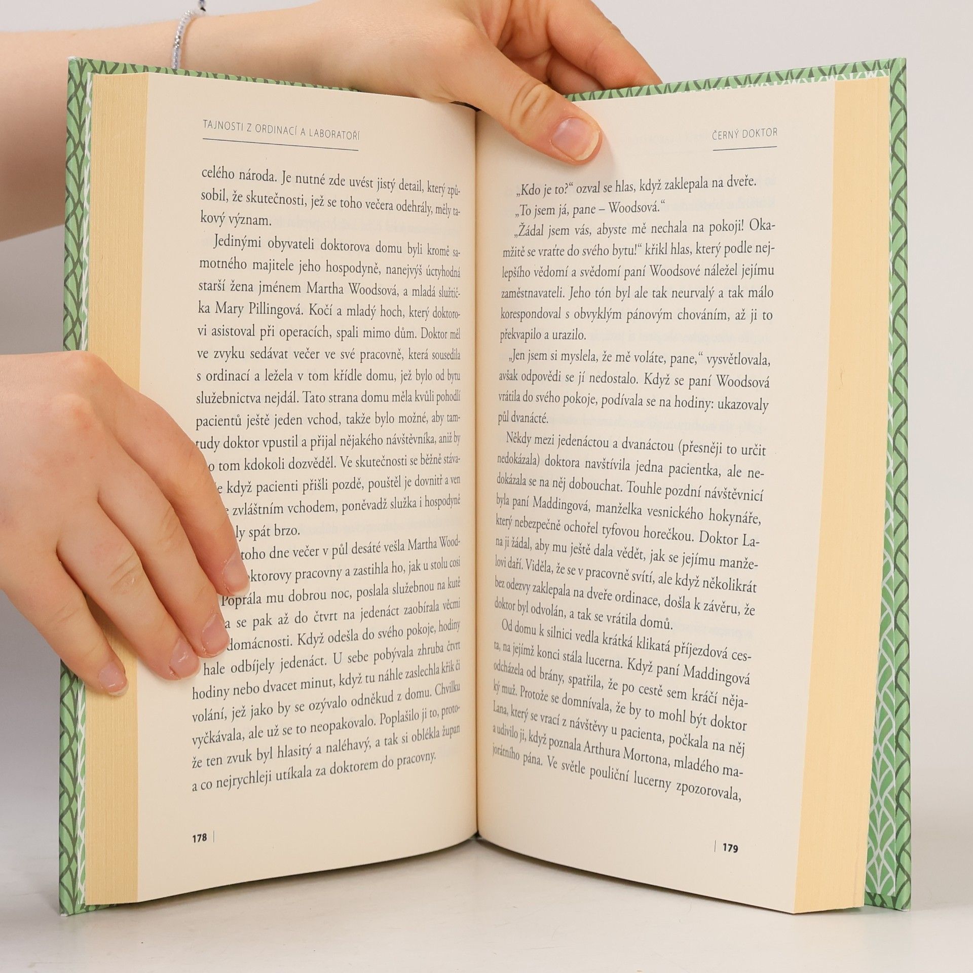 Arthur Conan Doyle Tajnosti z ordinací a laboratoří