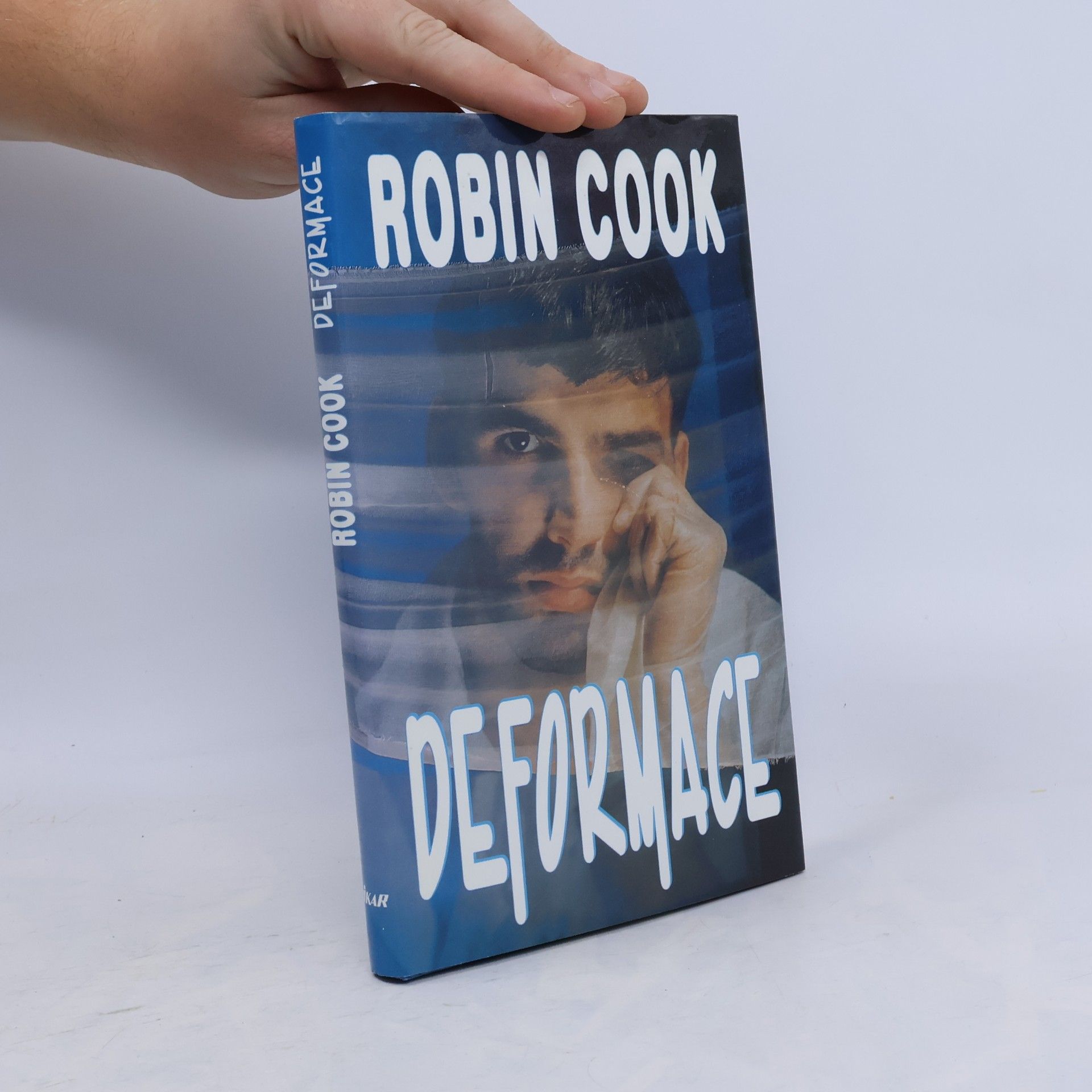 Robin Cook Deformace