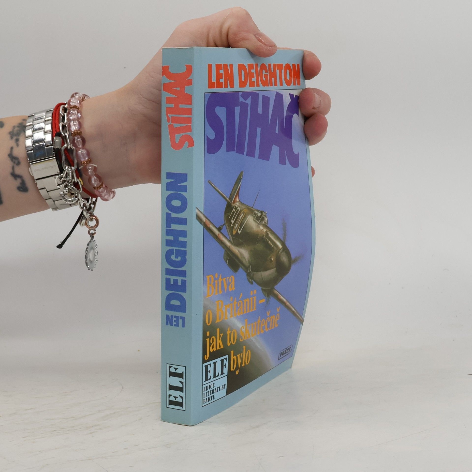 Len Deighton Stíhač
