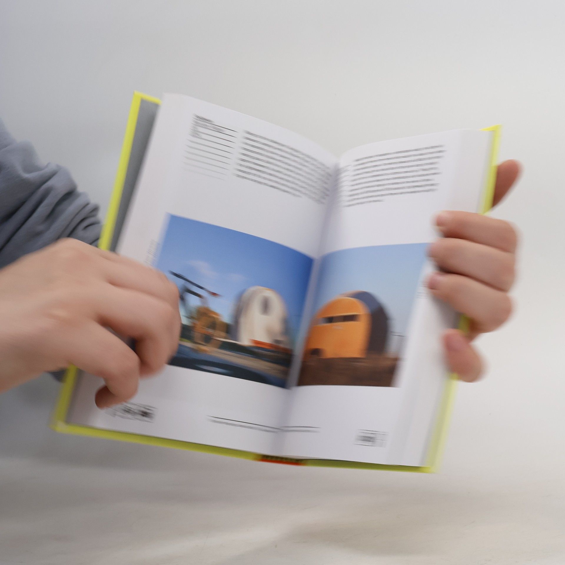 Rebecca Roke Mobitecture : architecture on the move