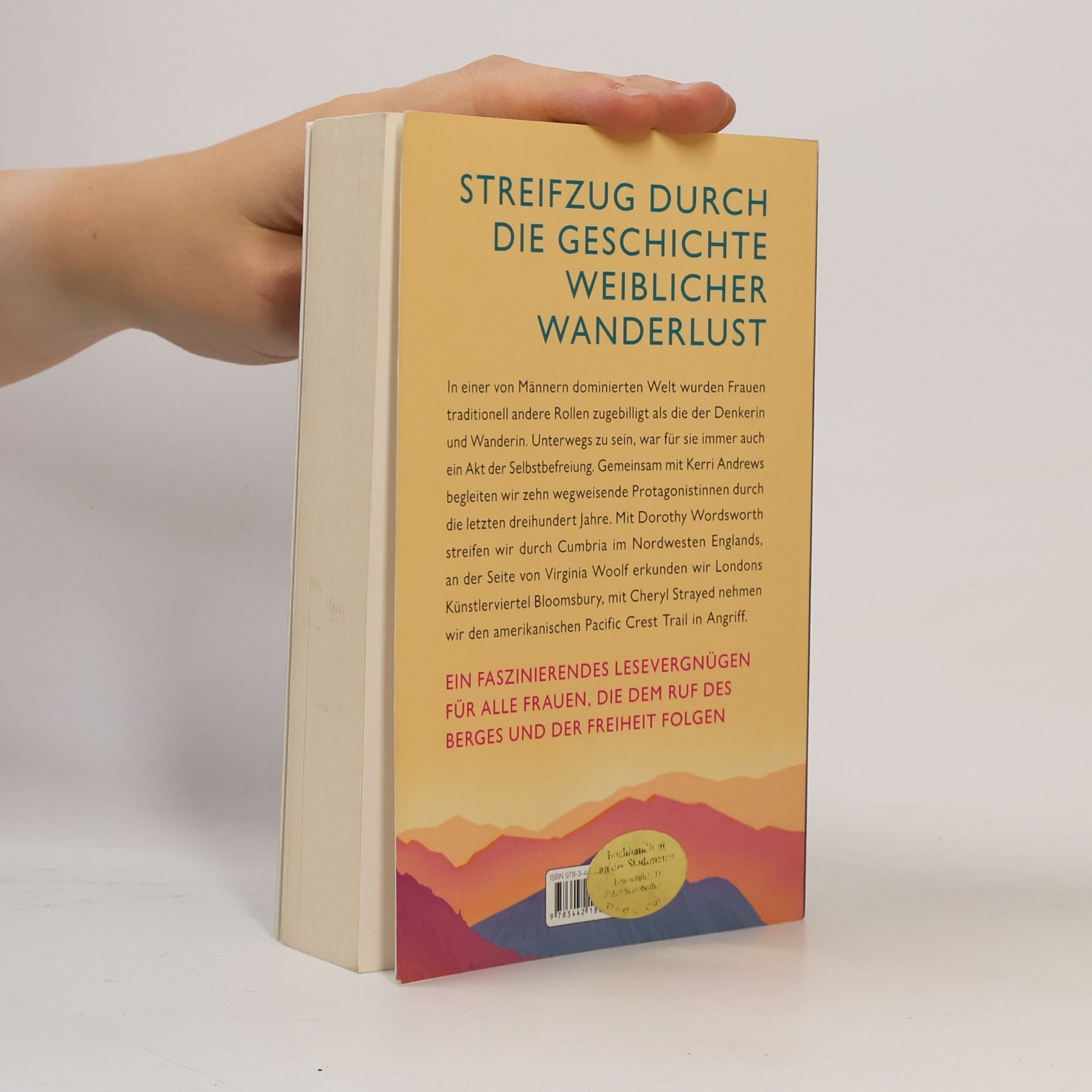 Kerri Andrews Frauen, die wandern, sind nie allein