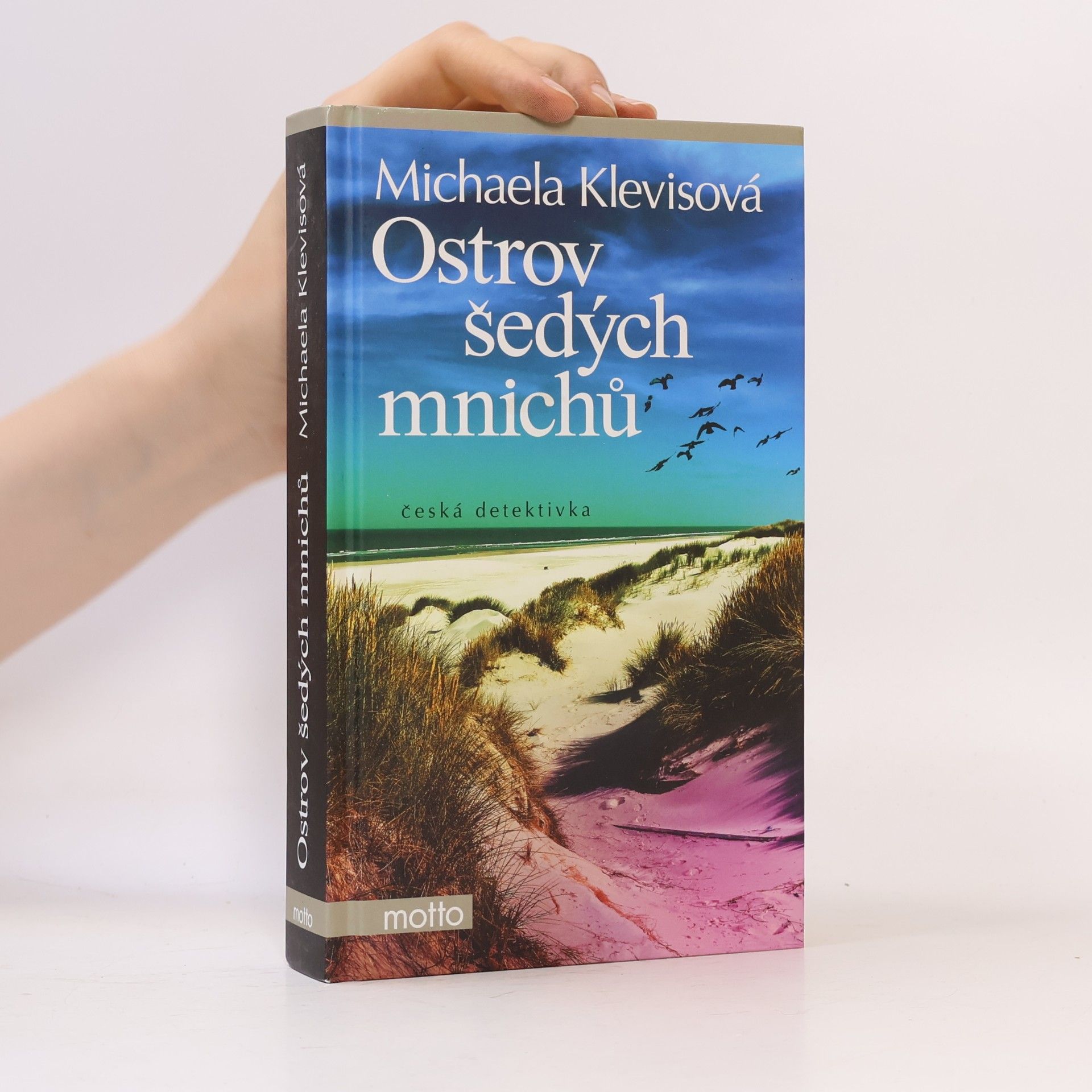 Michaela Klevisová Ostrov šedých mnichů