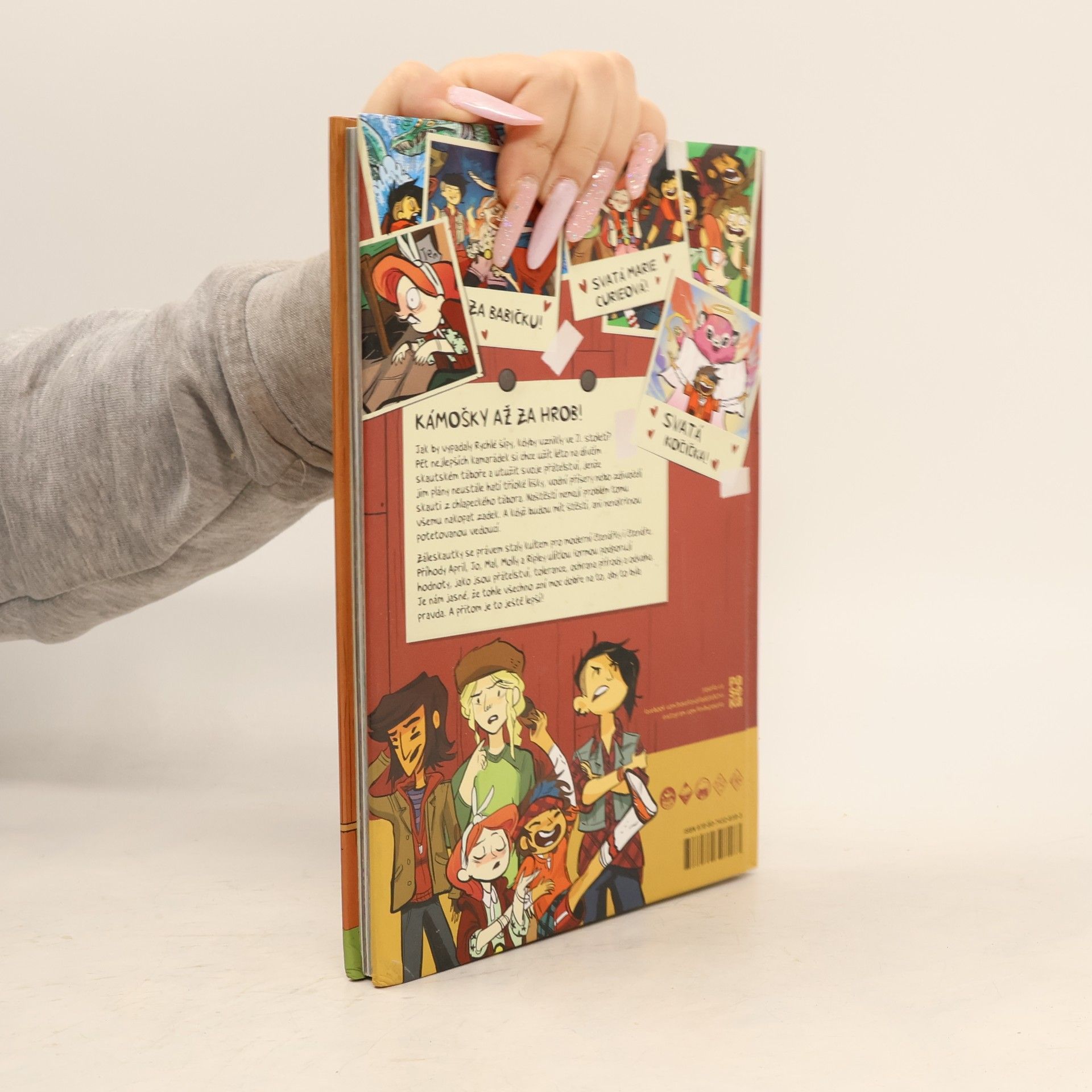 Noelle Stevenson Záleskautky = Lumberjanes. Střež se svaté kočičky