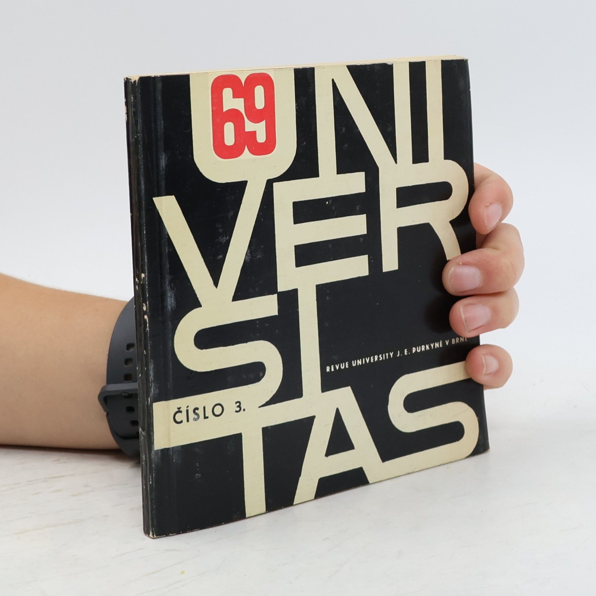 AA.VV. Universitas 69. Číslo 3