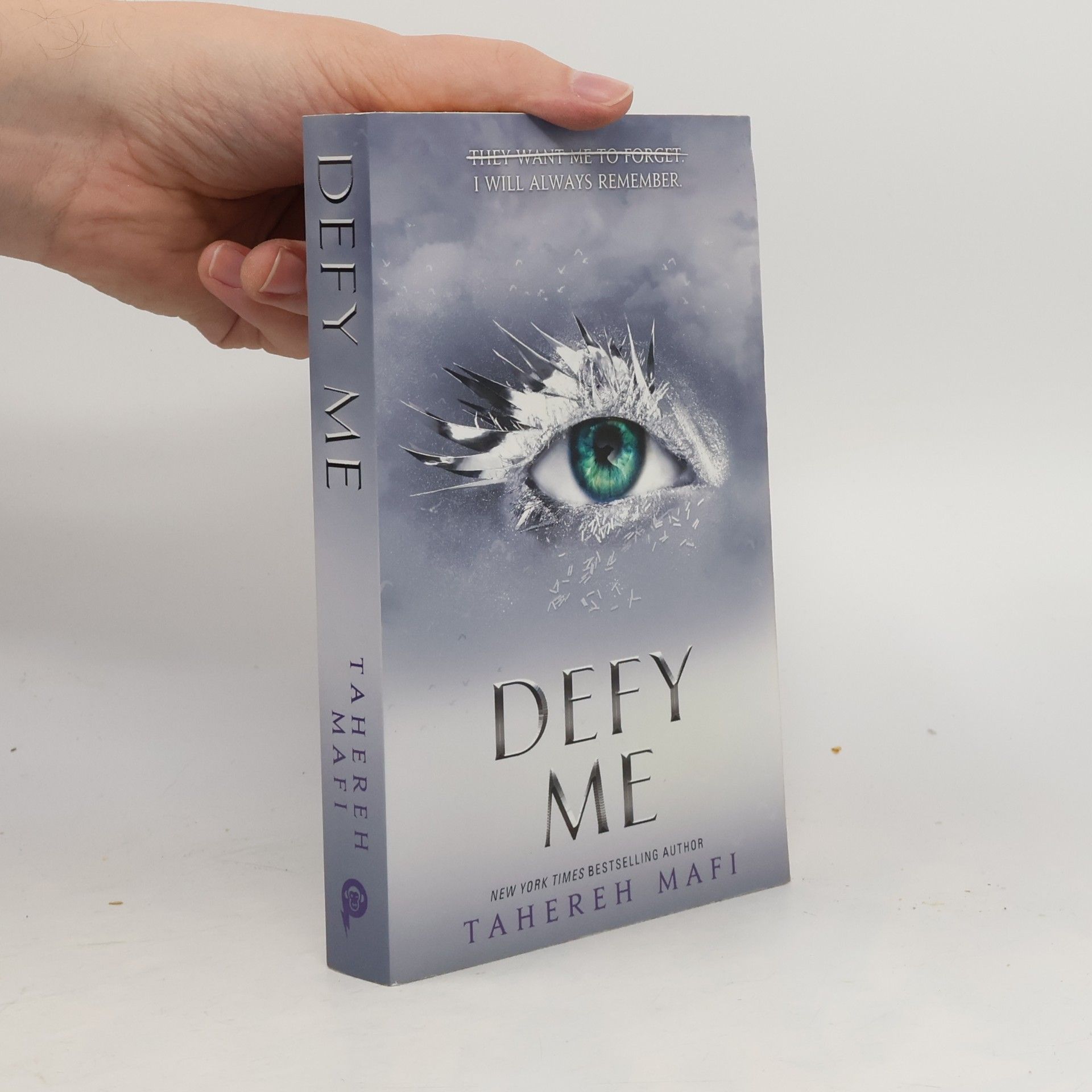 Tahereh Mafi Defy me