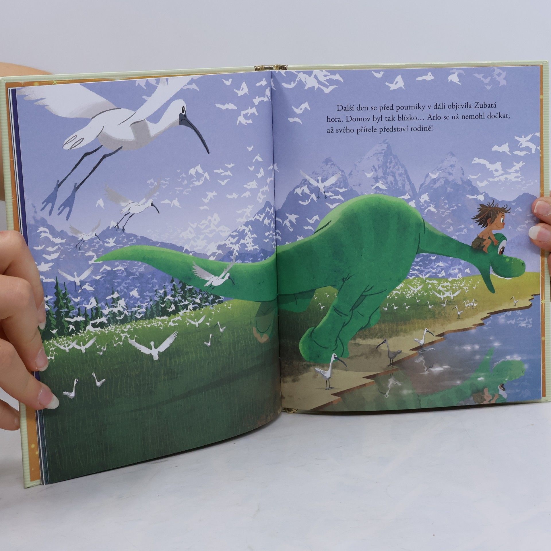 Autorenkollektiv Zlatá sbírka pohádek 77. Hodný dinosaurus