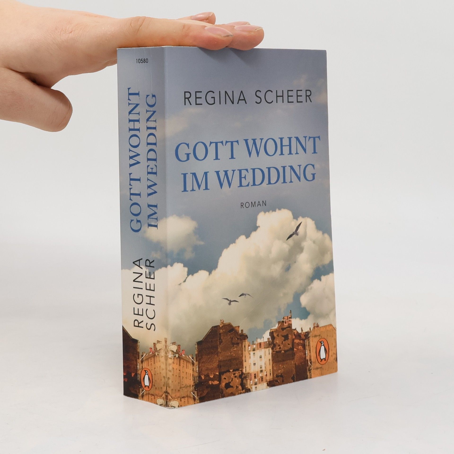 Regina Scheer Gott Wohnt Im Wedding