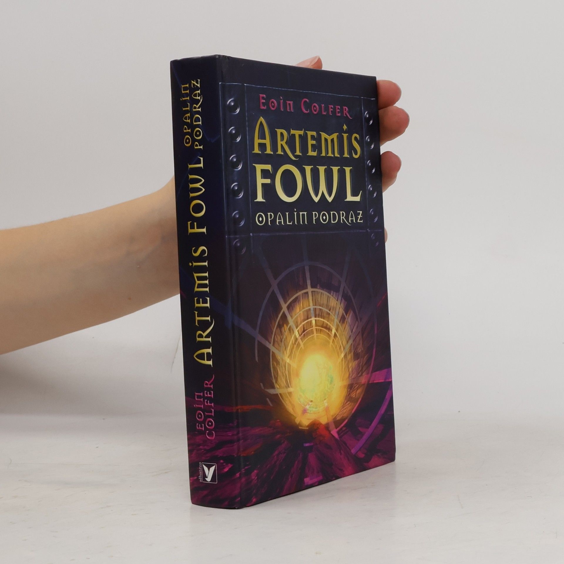 Eoin Colfer Artemis Fowl. Opalin podraz