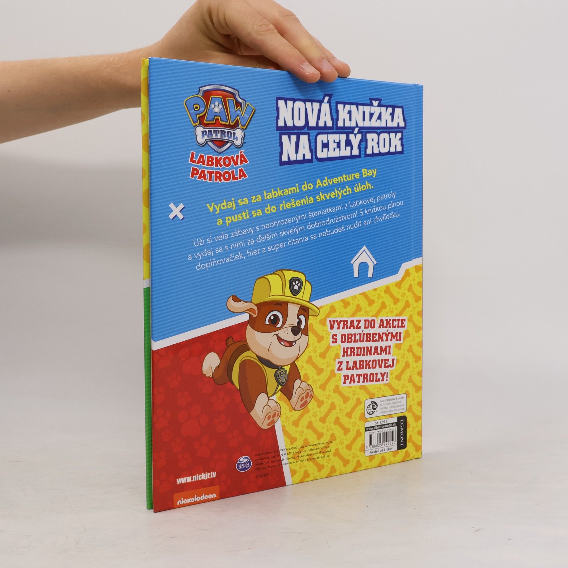 kolektiv Labková patrola: Nová knižka na celý rok