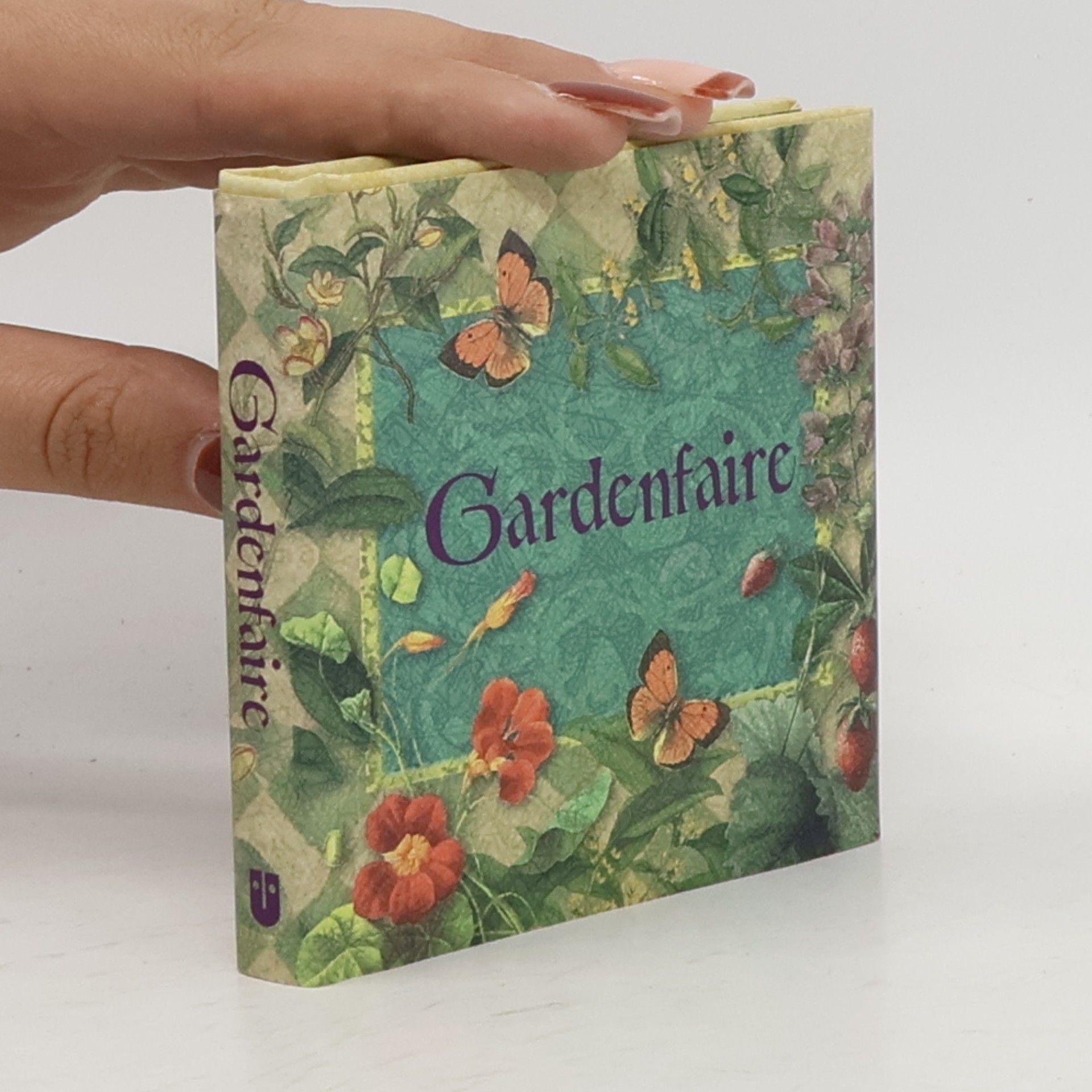 Ariel Books Staff Gardenfaire