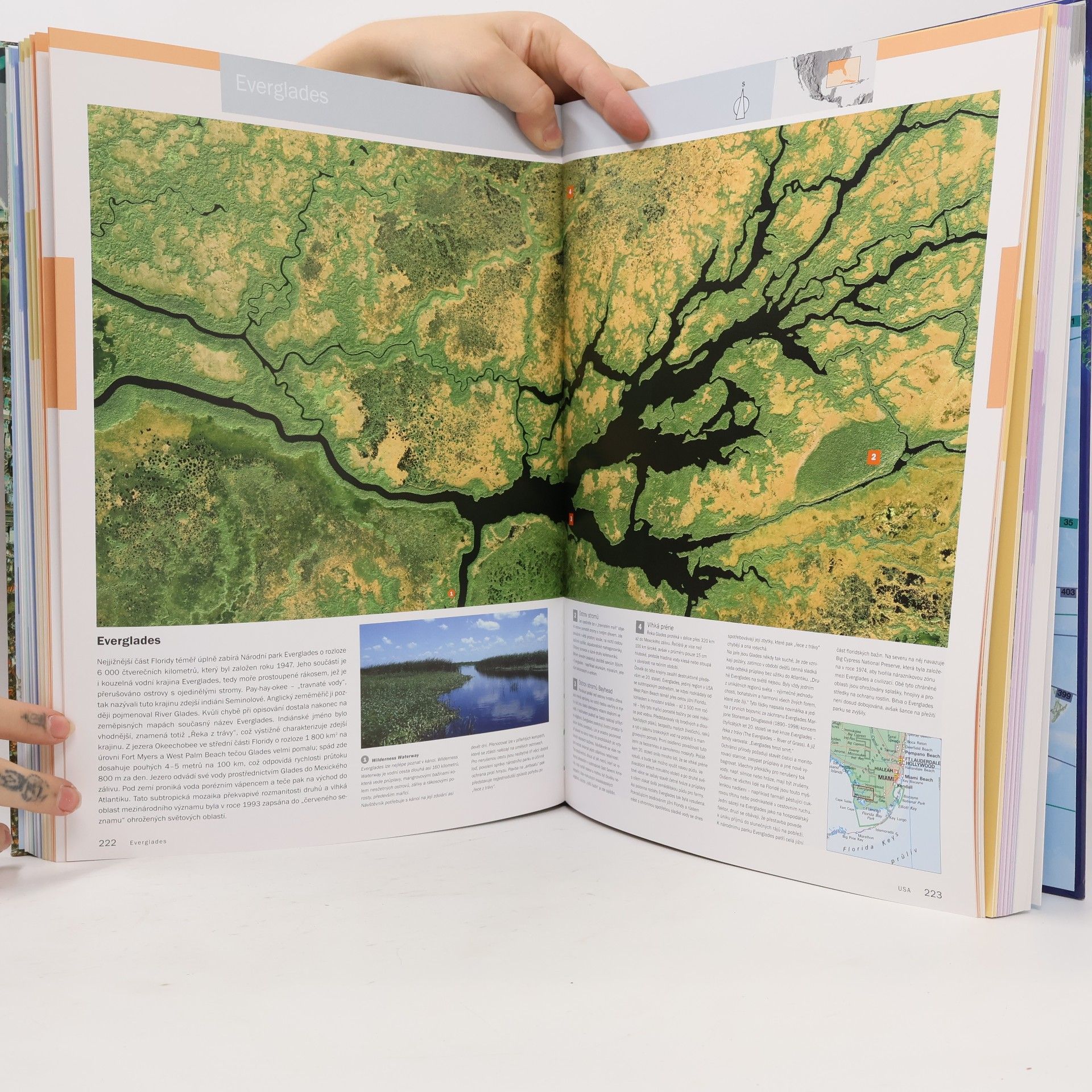 Ambros Brucker Atlantica velký atlas světa s družicovými snímky
