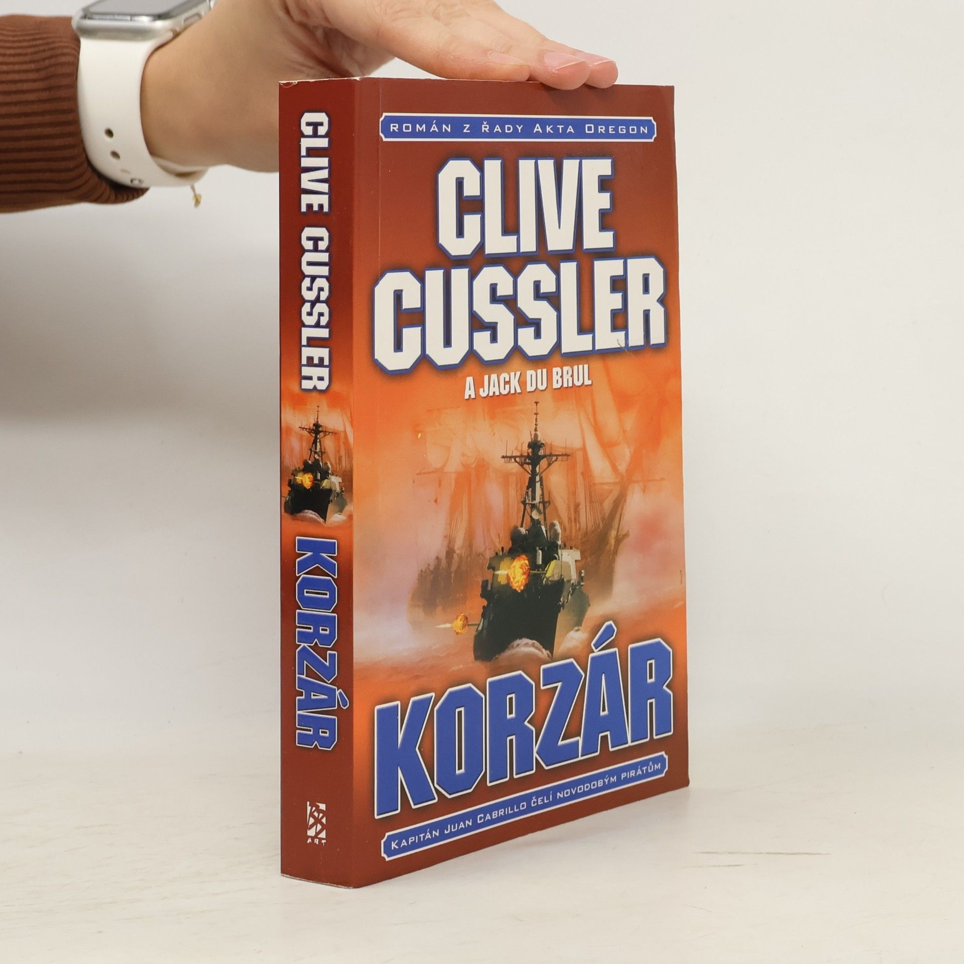 Clive Cussler Korzár