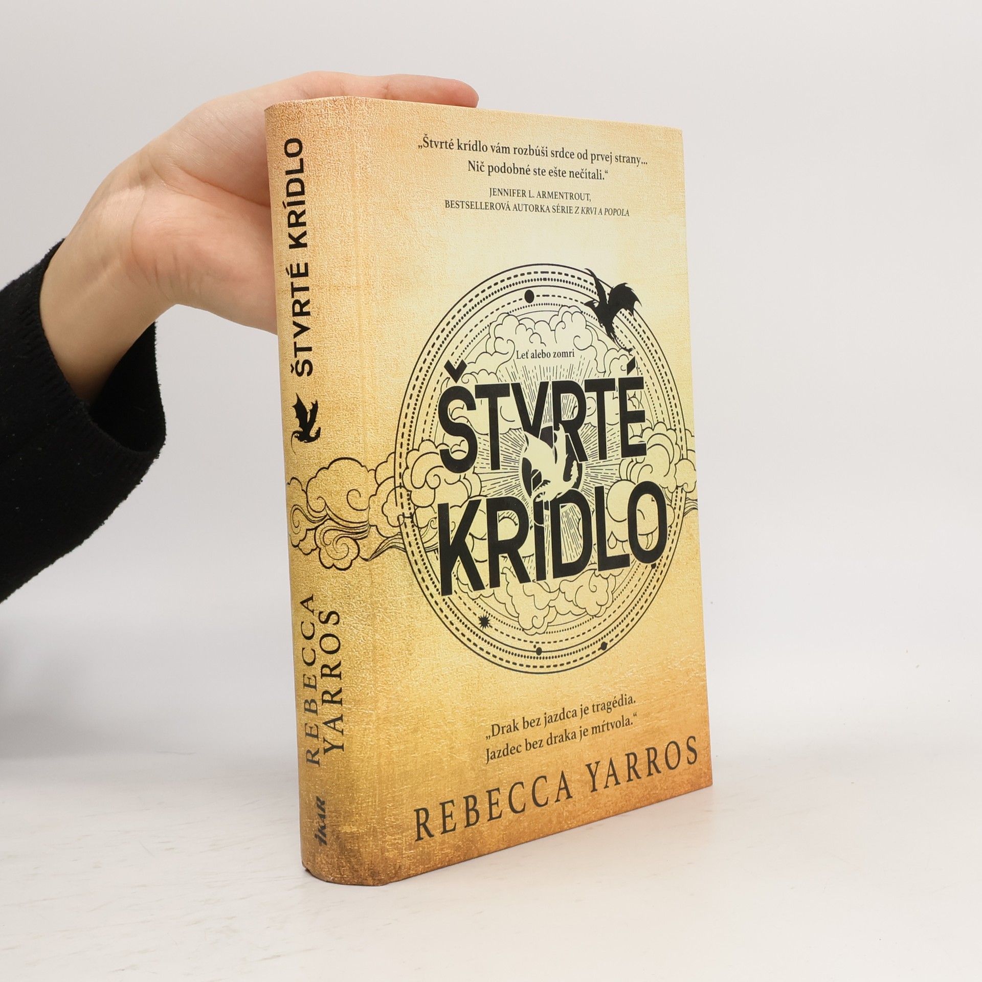Rebecca Yarros Štvrté krídlo