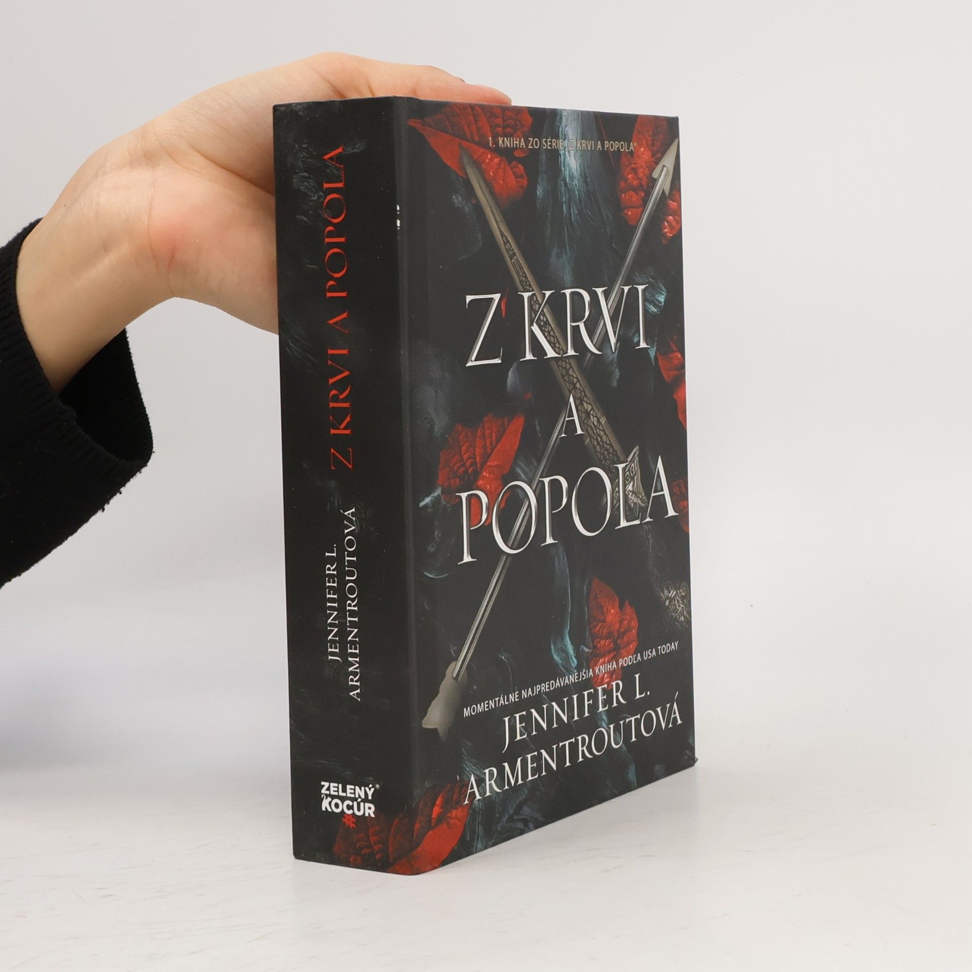 Jennifer Armentrout Z krvi popola