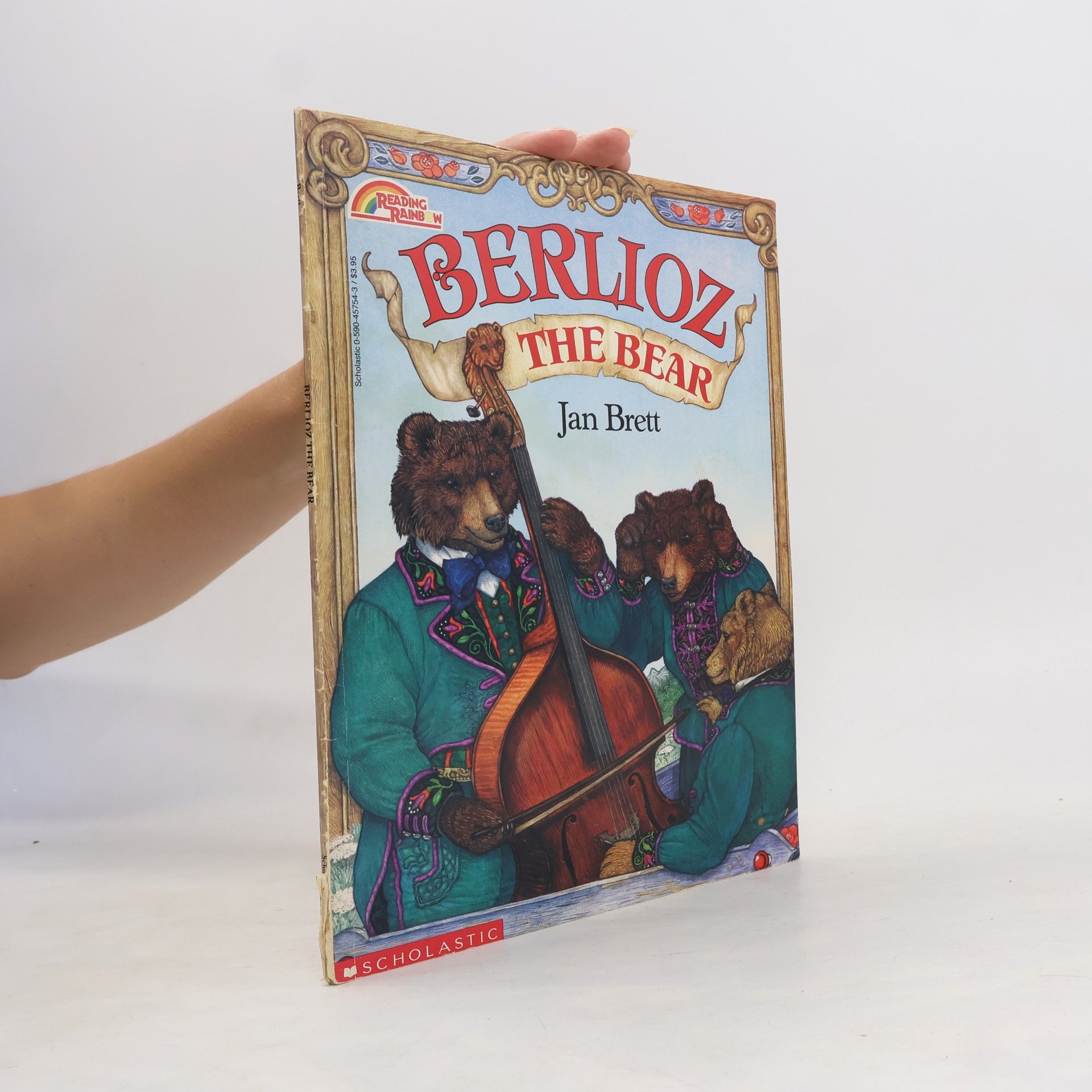 Jan Brett Berlioz the Bear