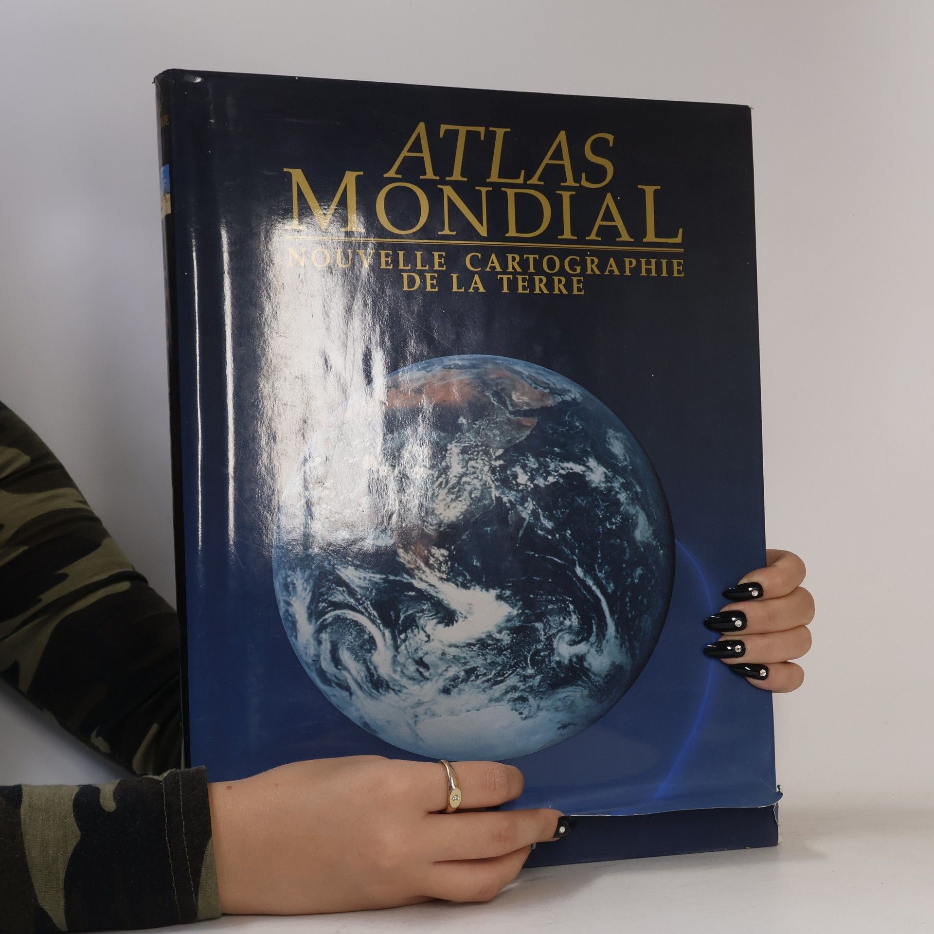 Collectif d'auteurs Atlas Mondial. Nouvelle Cartographie de la Terre