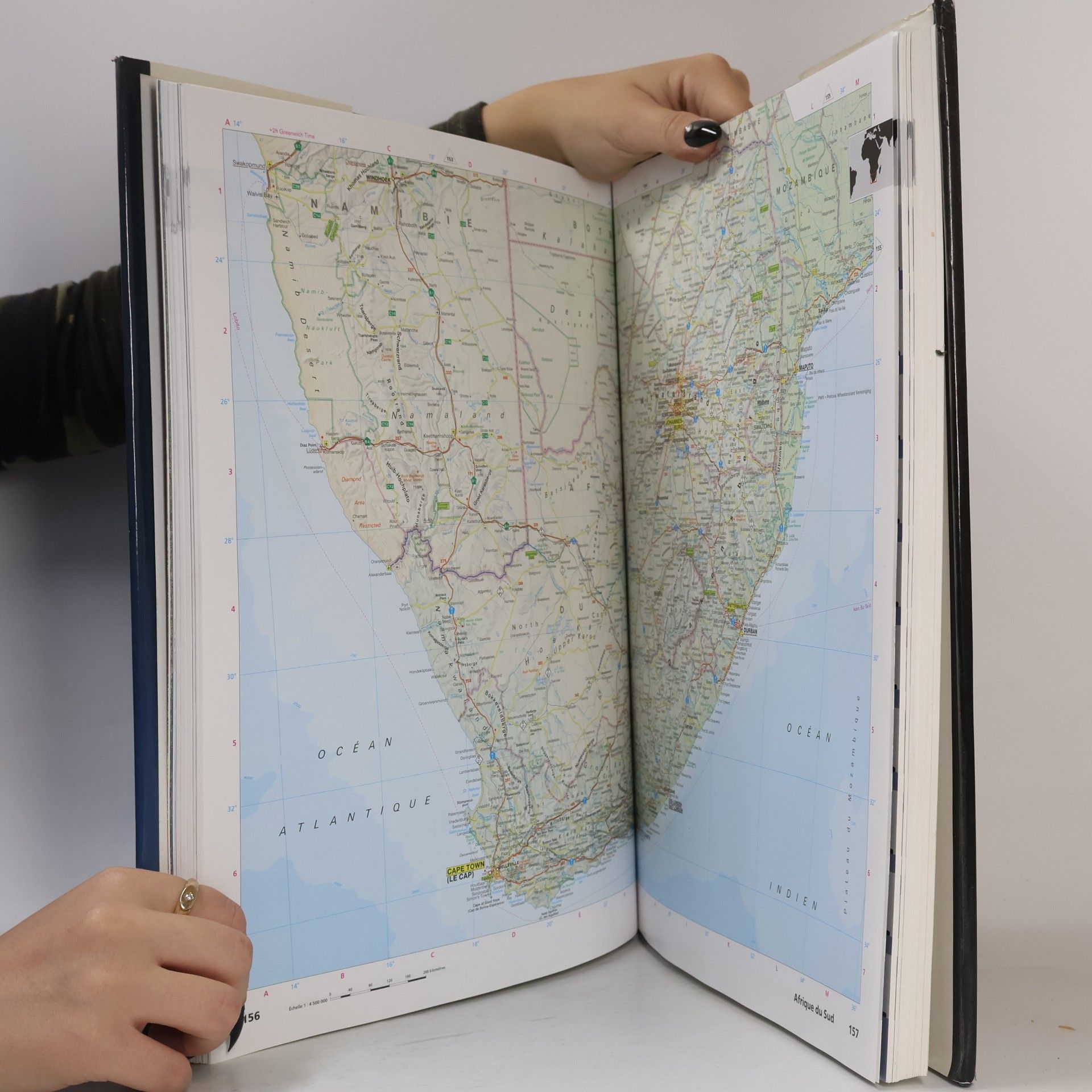 Collectif d'auteurs Atlas Mondial. Nouvelle Cartographie de la Terre