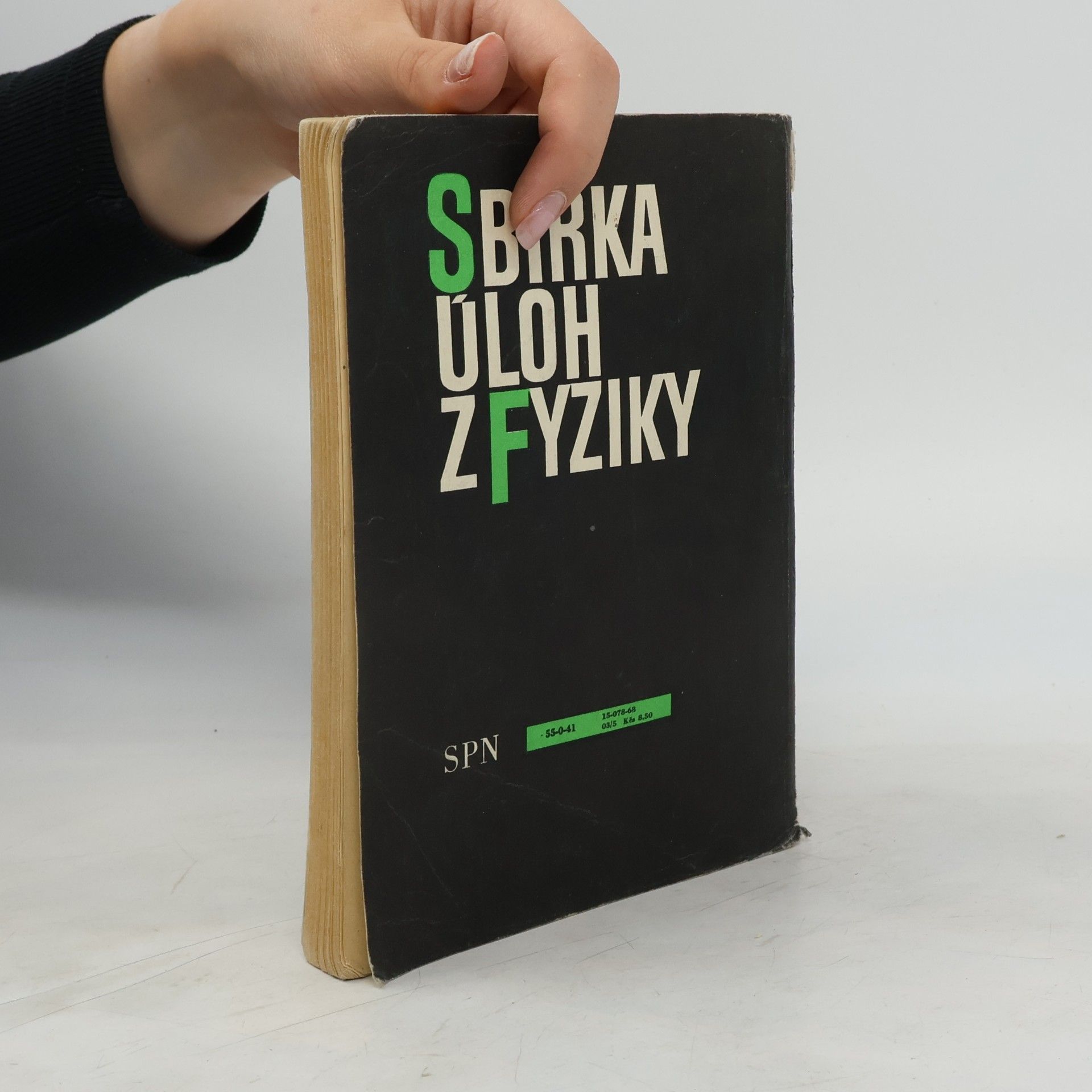 kolektiv Sbírka úloh z fyziky pro žáky základní devítileté školy