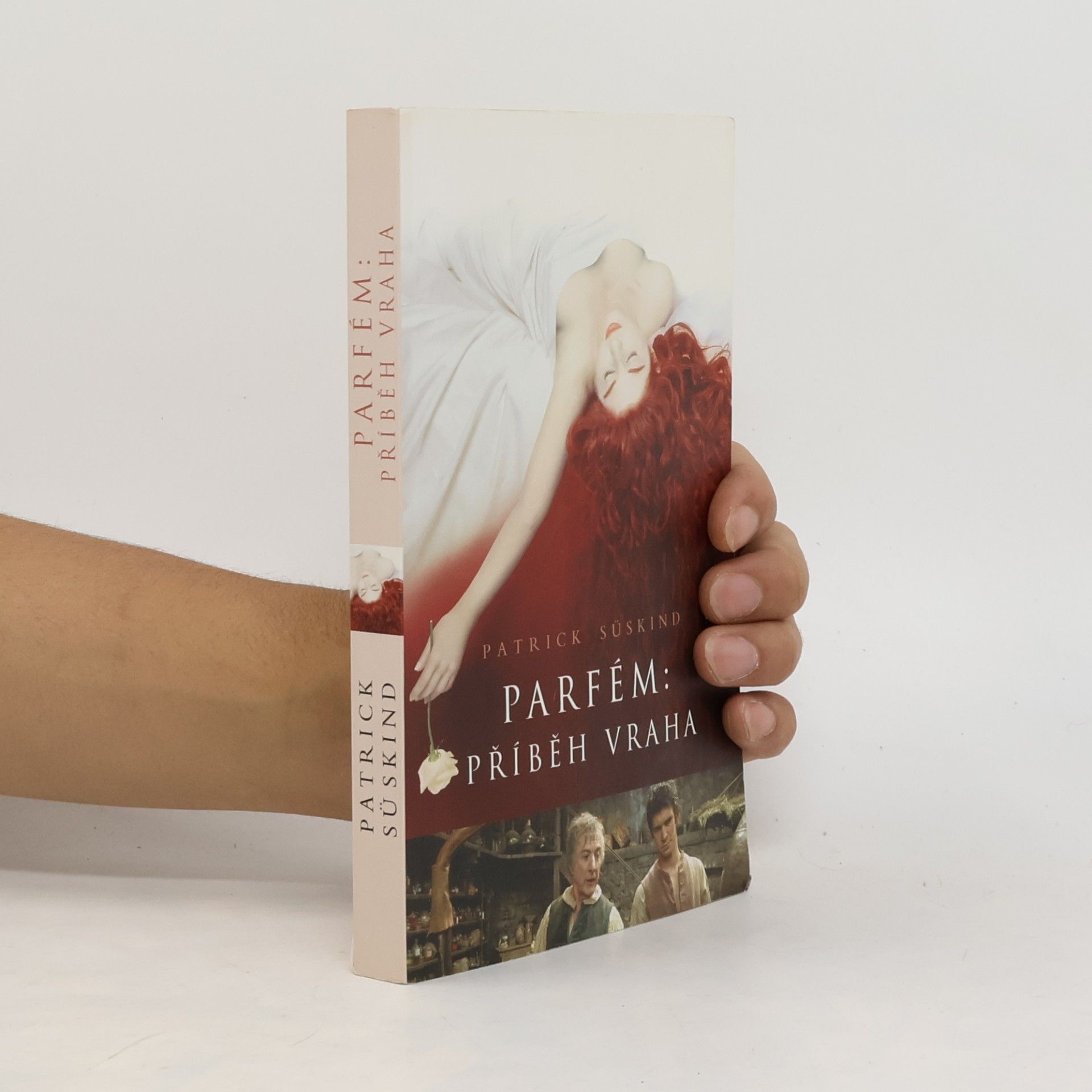 Parfém