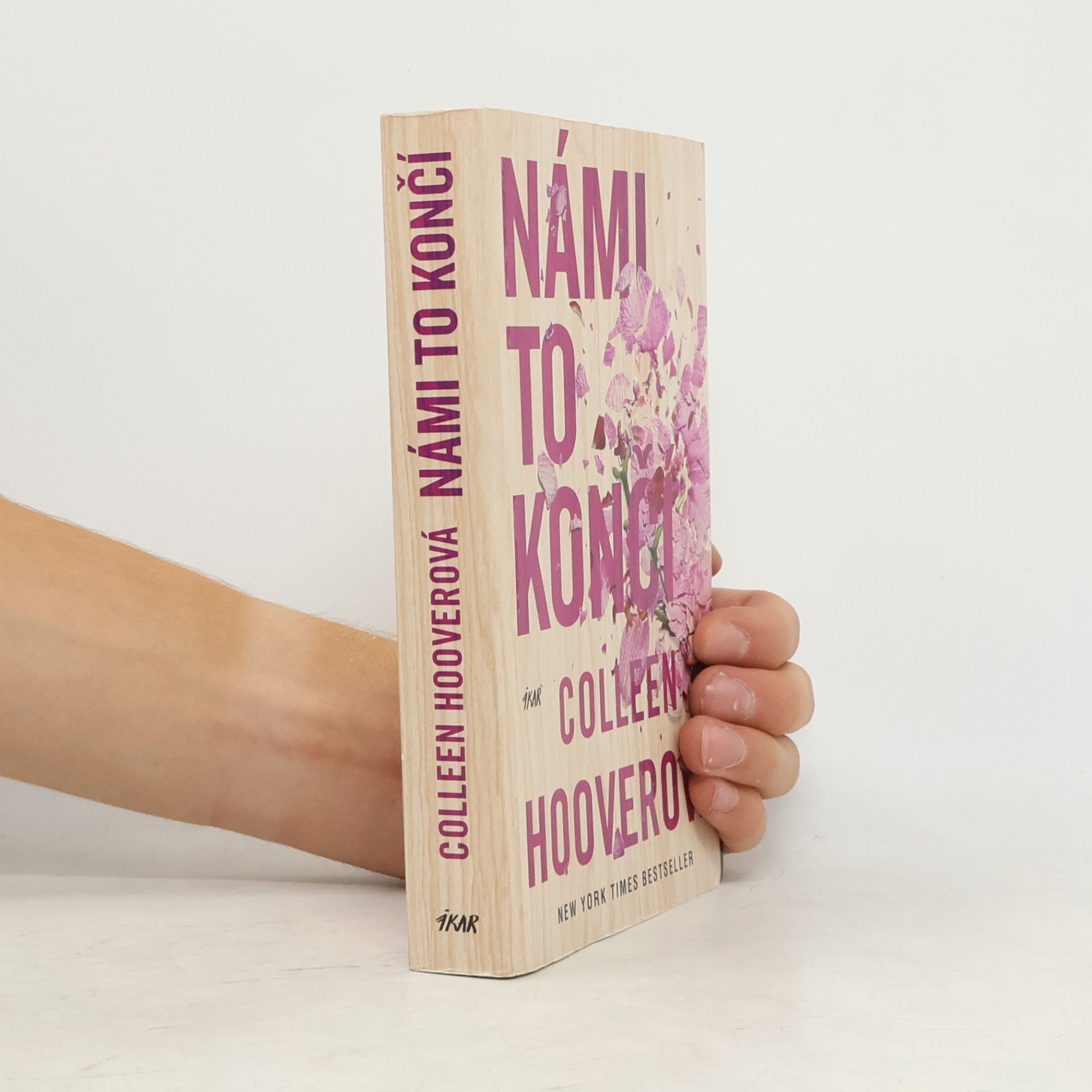 Colleen Hoover Námi to končí
