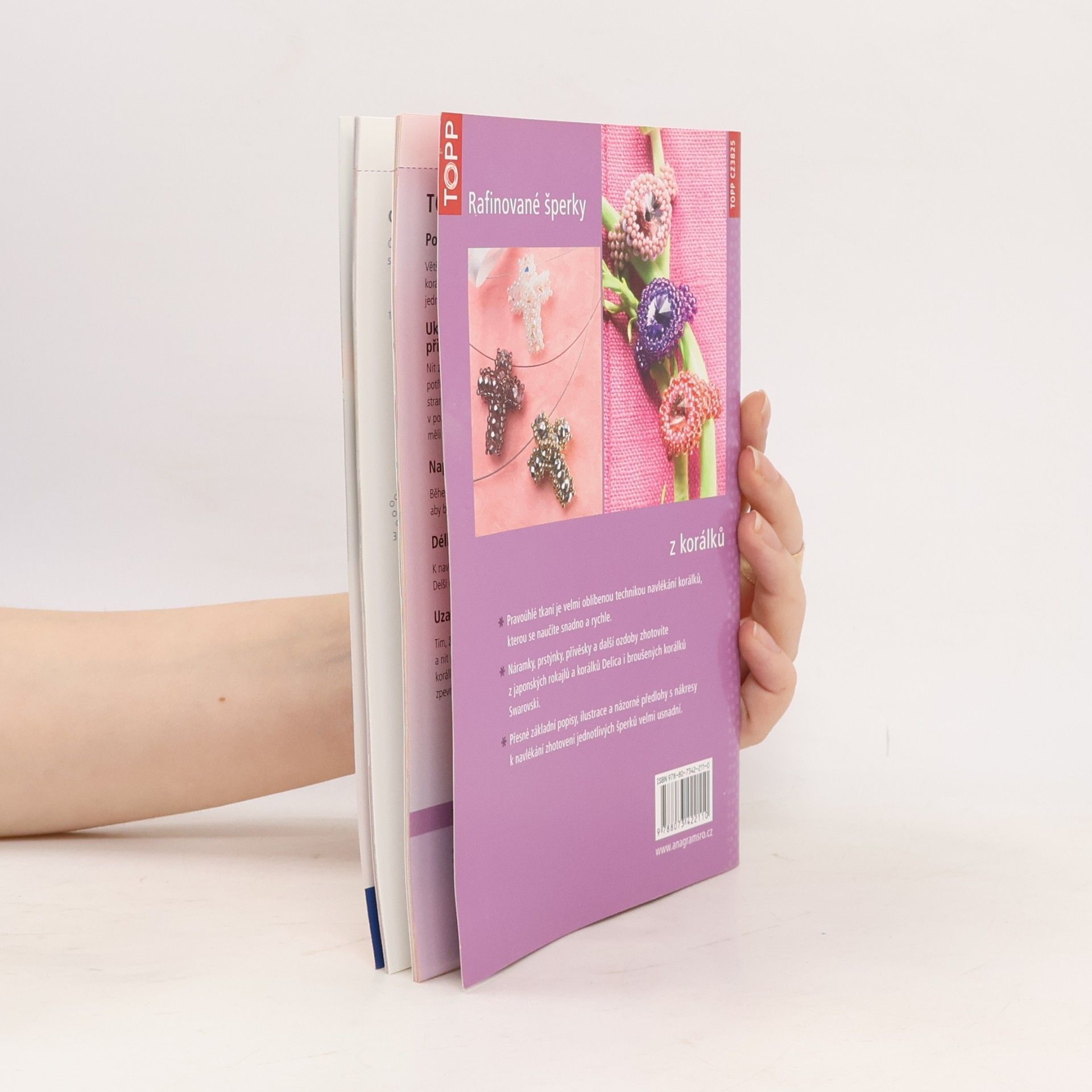 Autores varios Rafinované šperky z korálků