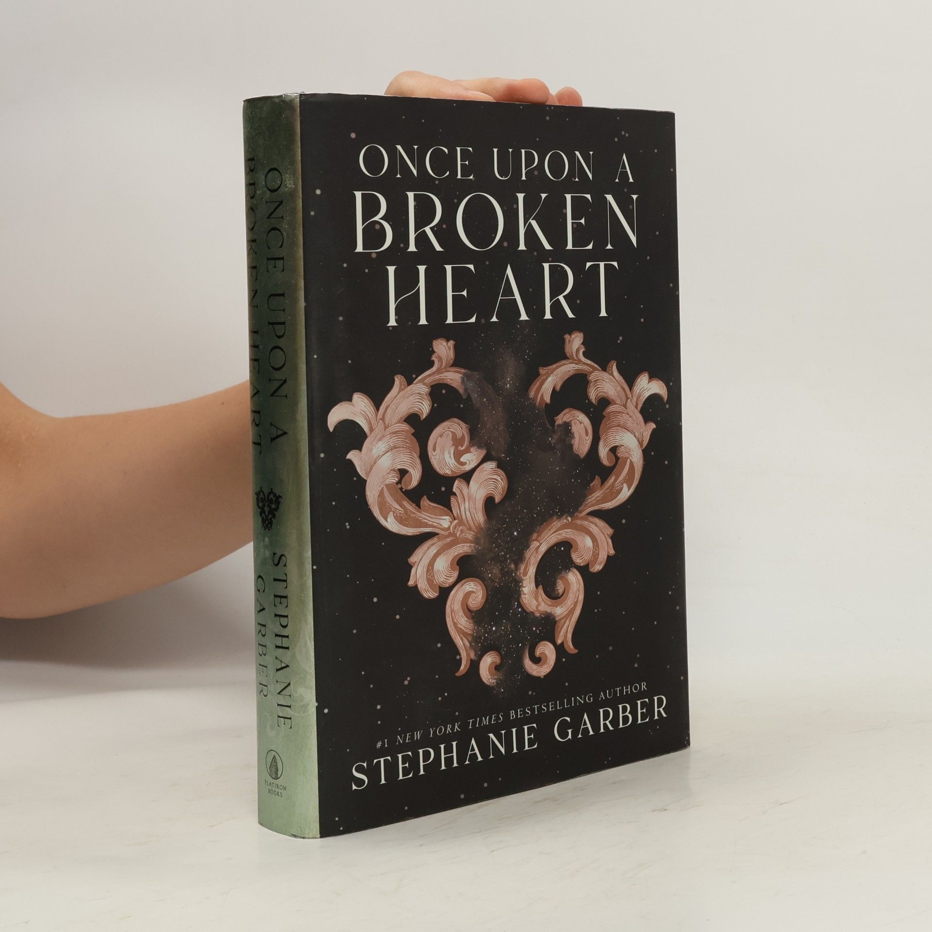 Stephanie Garber Once Upon a Broken Heart
