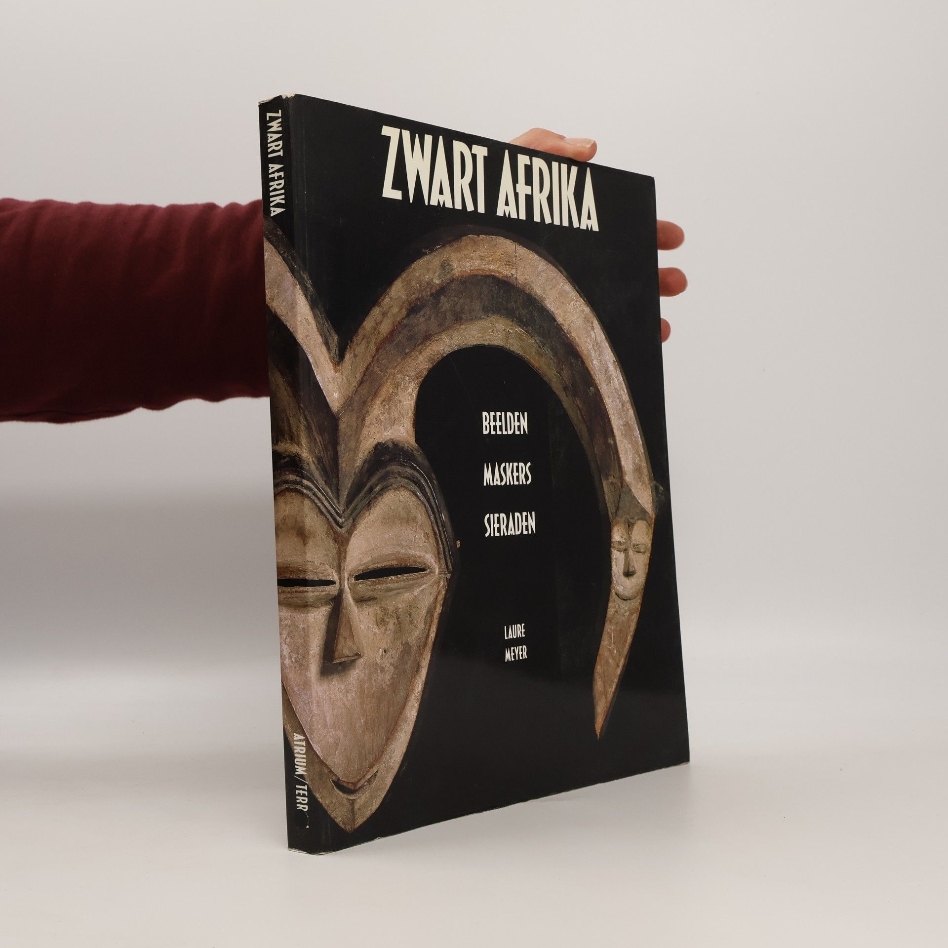 Laure Meyer Zwart Afrika