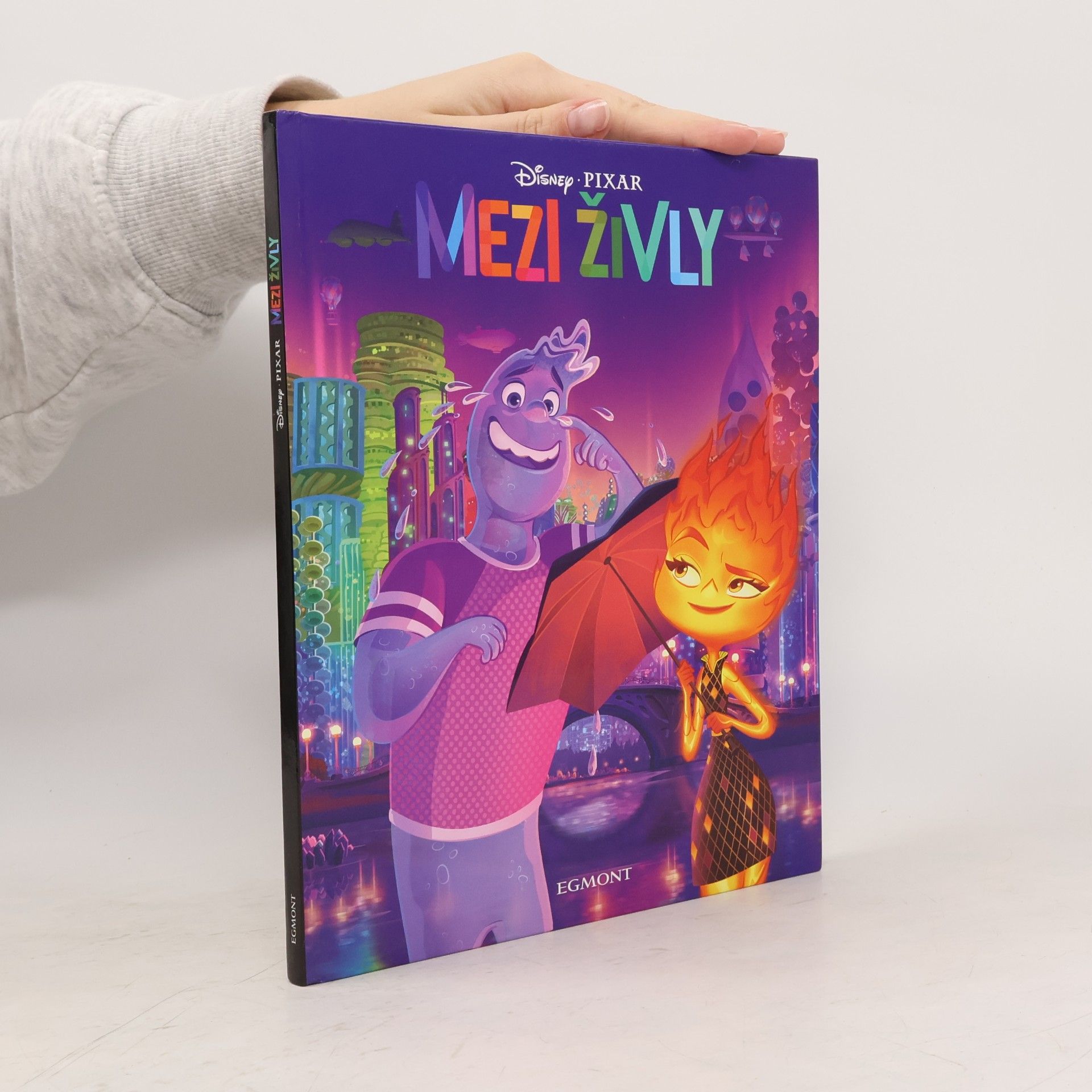 Suzanne Francis Mezi živly