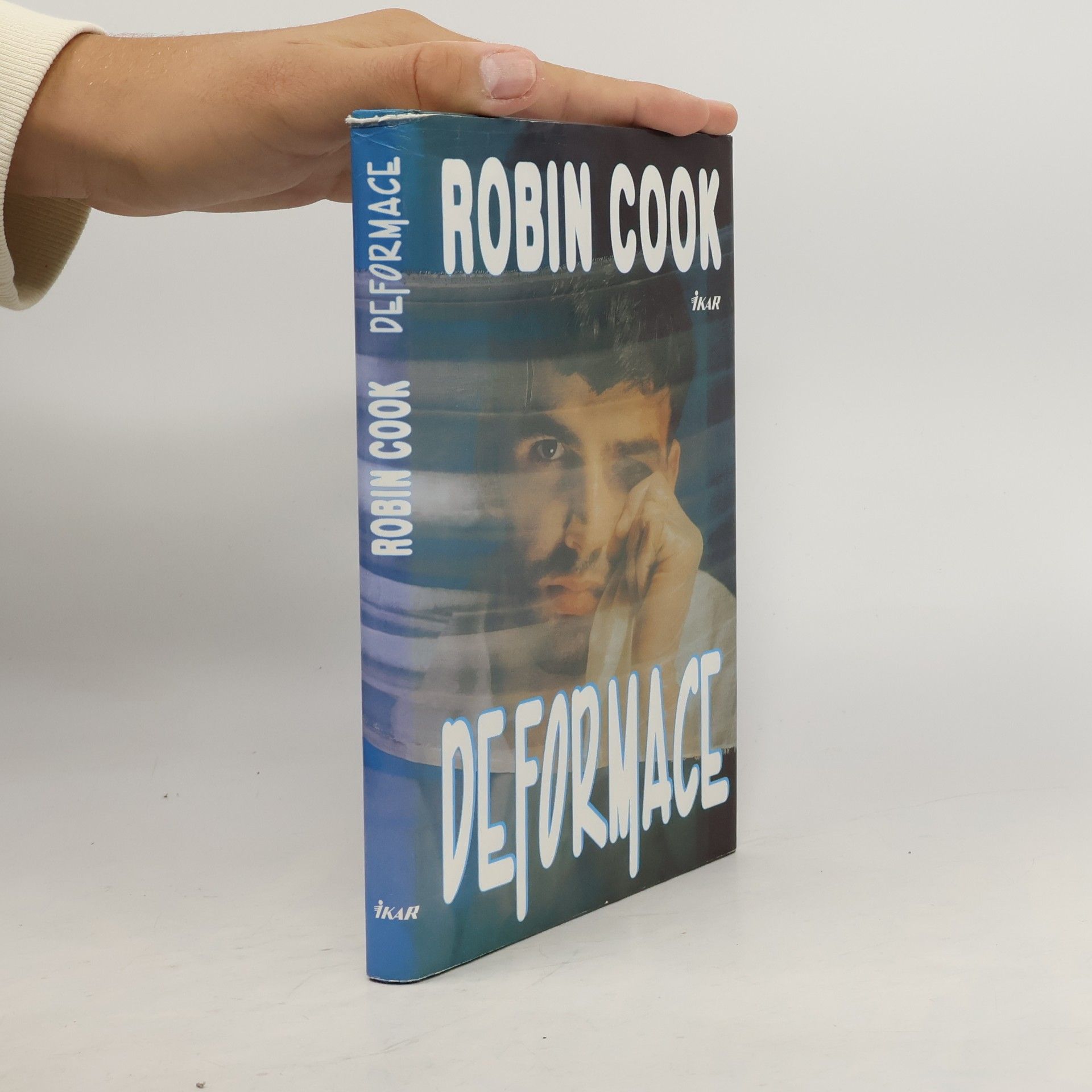 Robin Cook Deformace