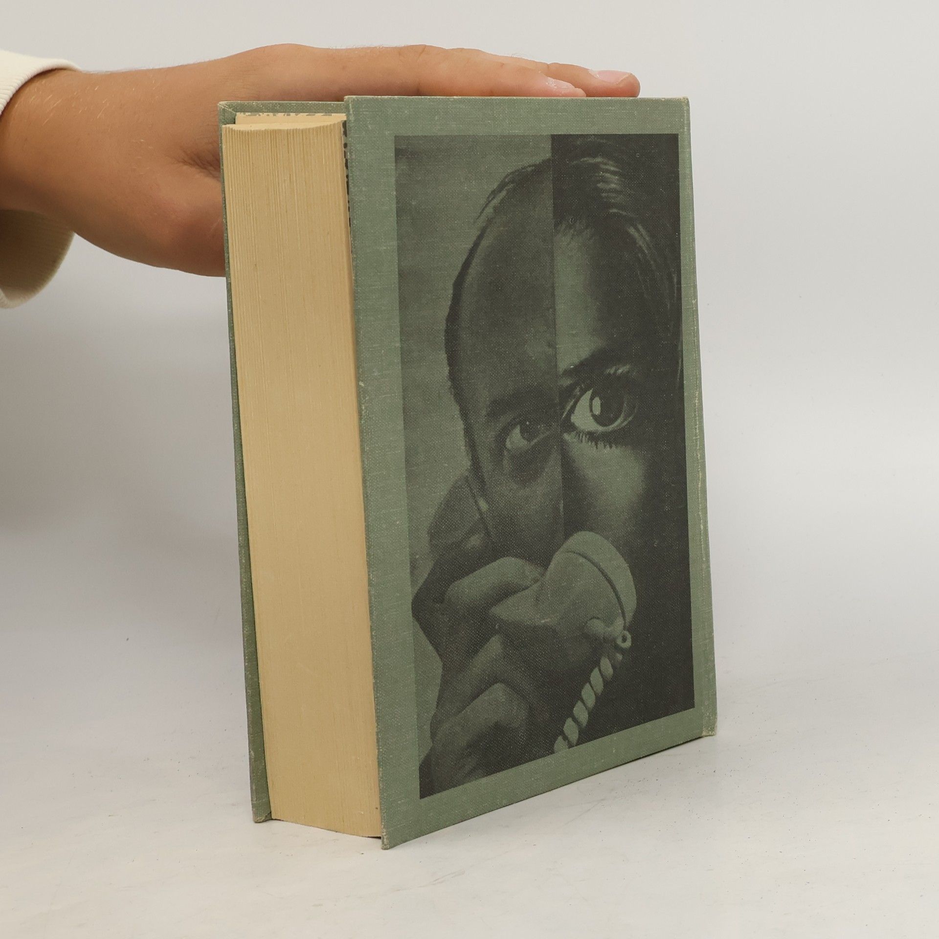 Ross Macdonald Třikrát soukromý detektiv Lew Archer