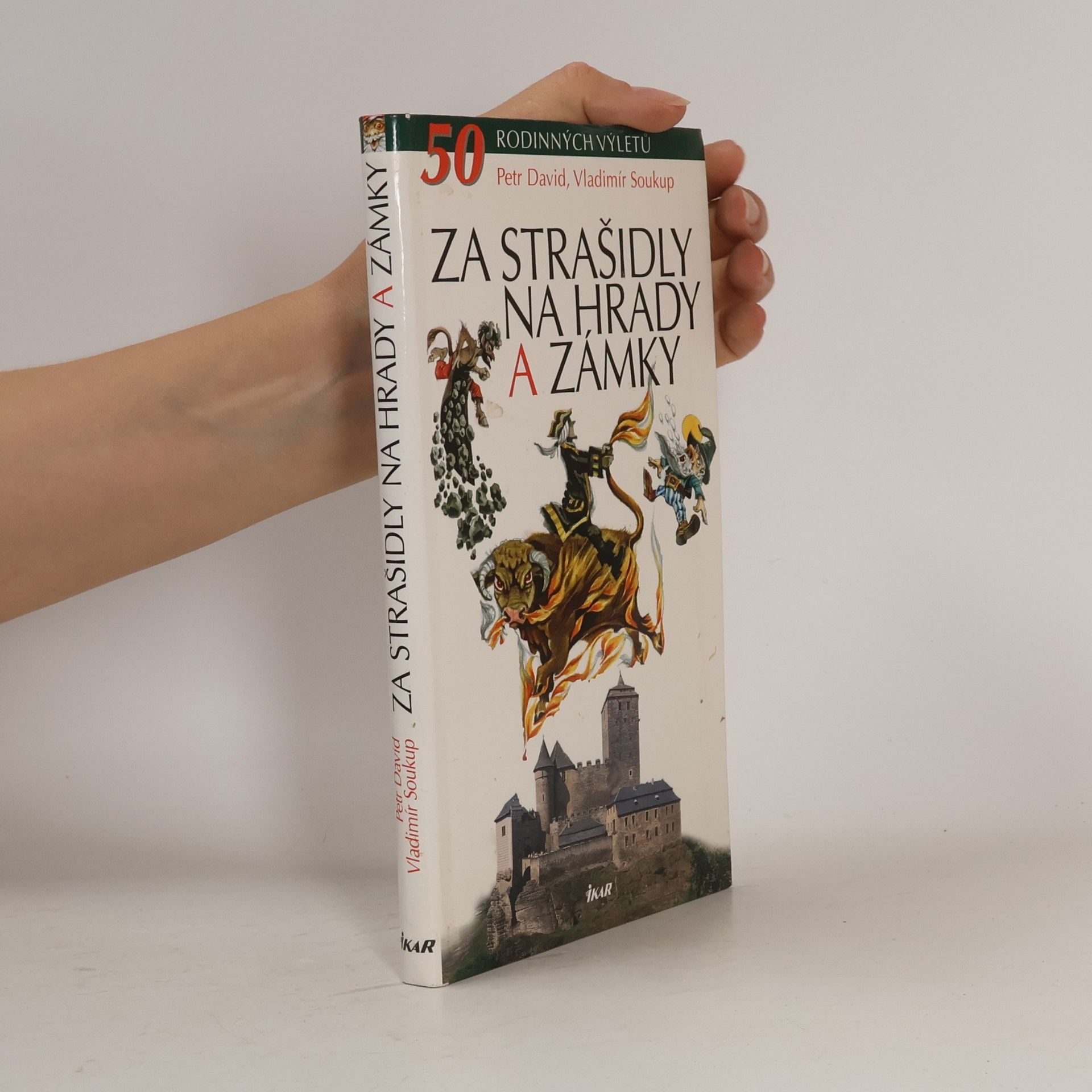Za strašidly na hrady a zámky