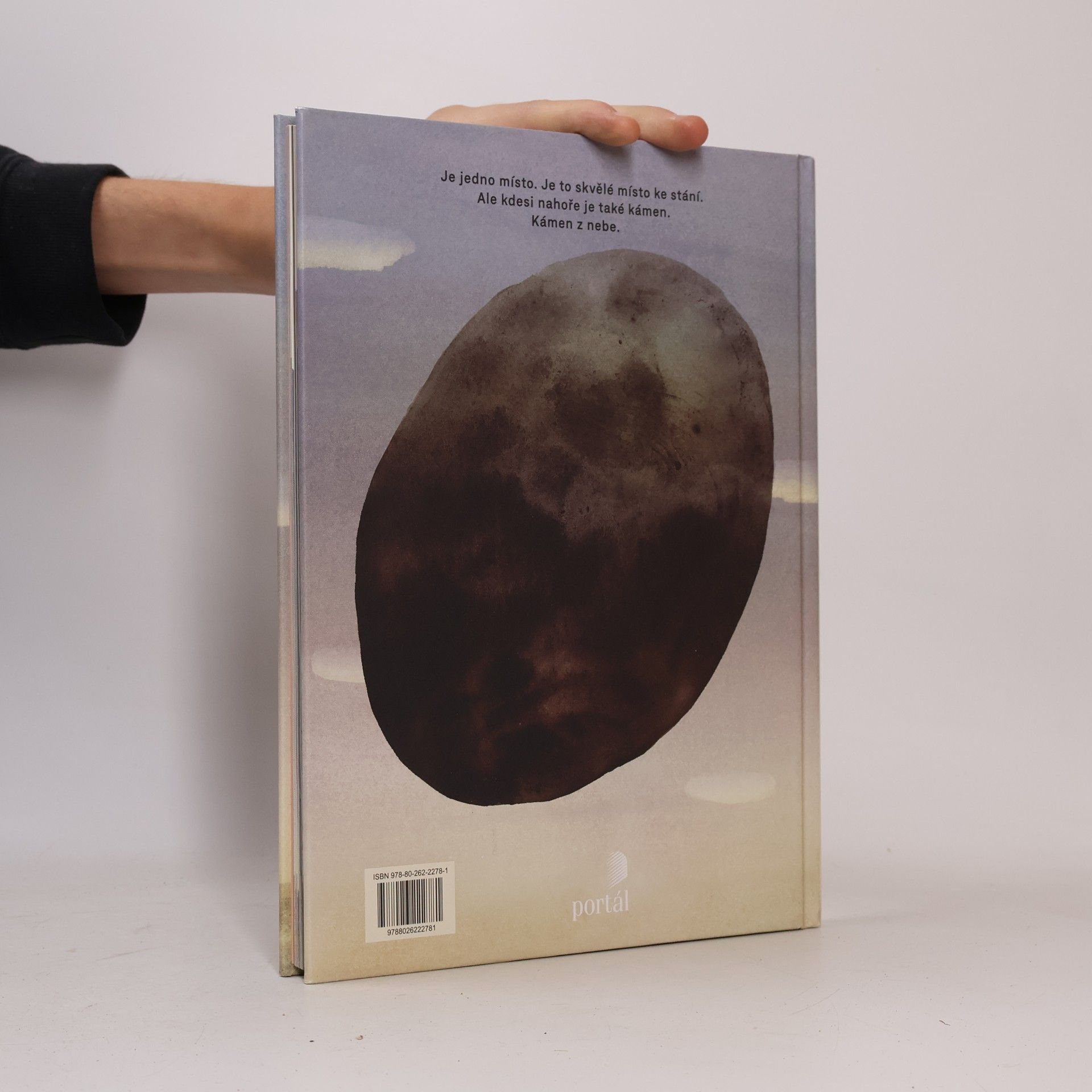 Jon Klassen Kámen z nebe