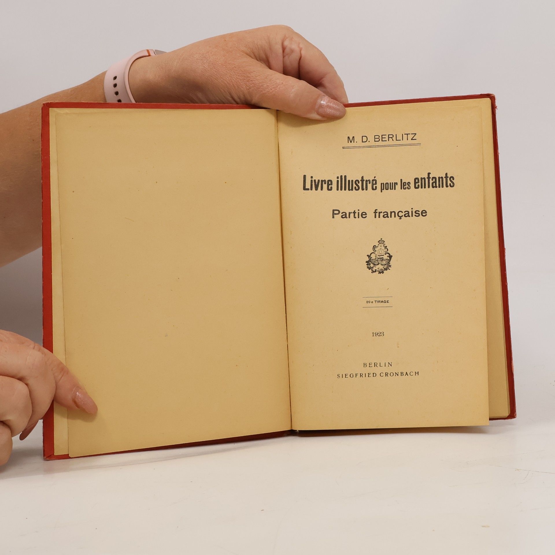 M. D. Berlitz Livre illustré pour les enfants. Partie française