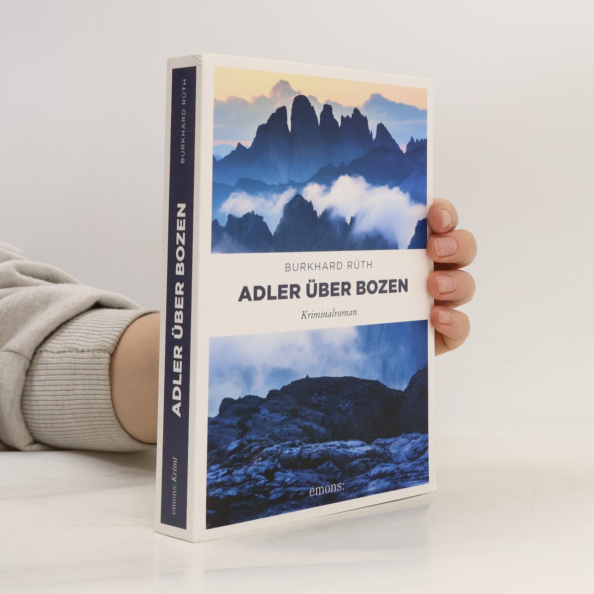 Burkhard Rüth Adler über Bozen