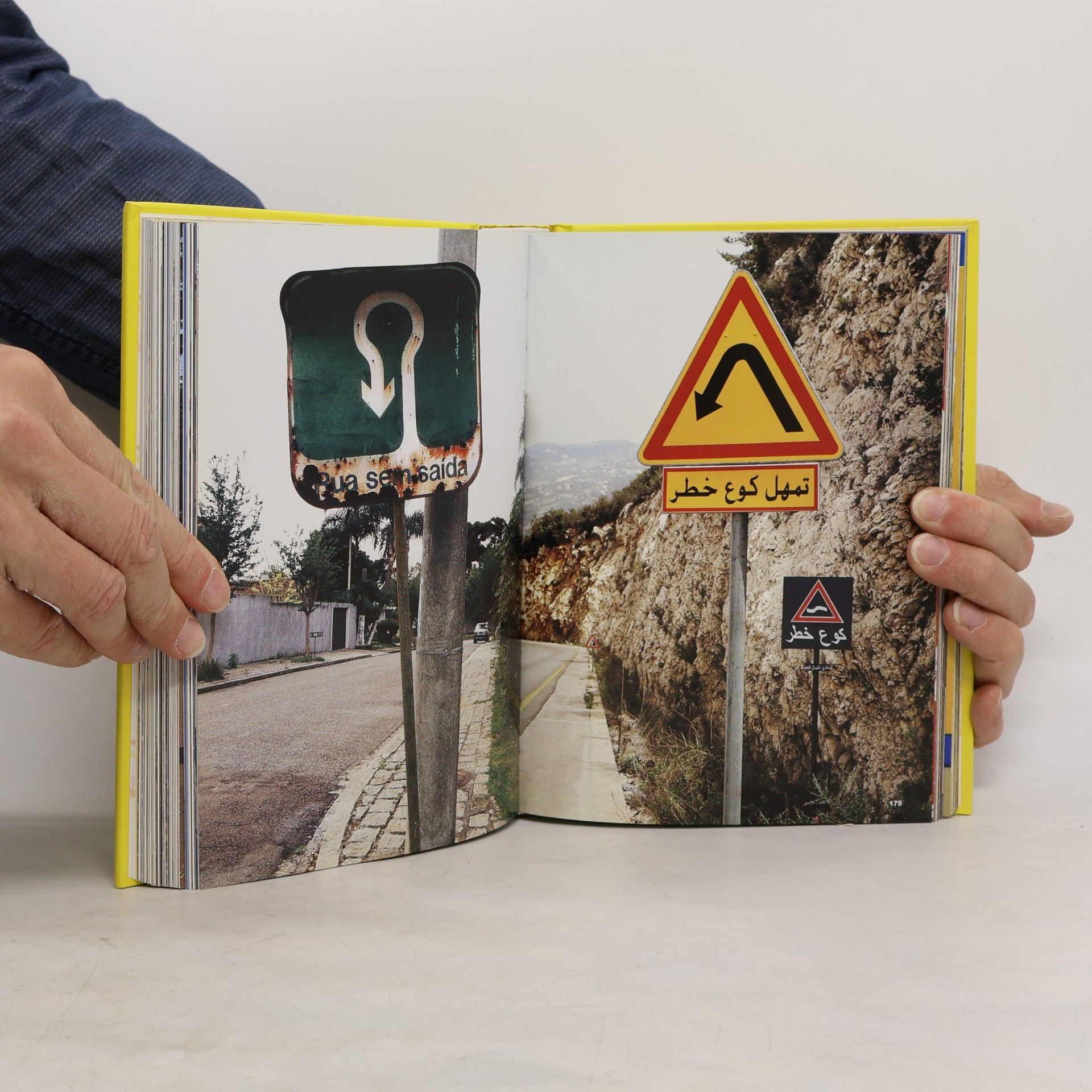 kolektiv 1000 Signs
