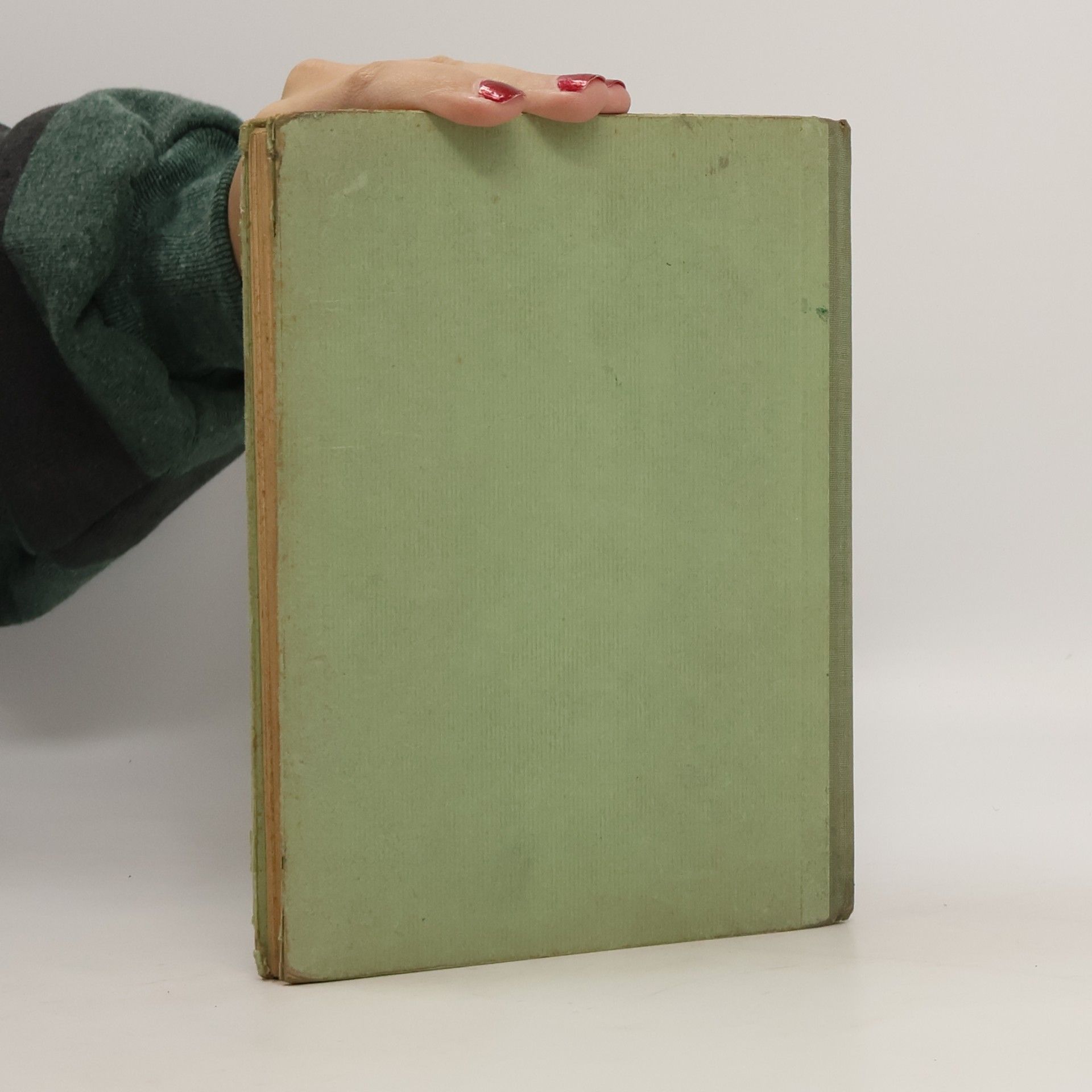 M. Alpers  Britain and America