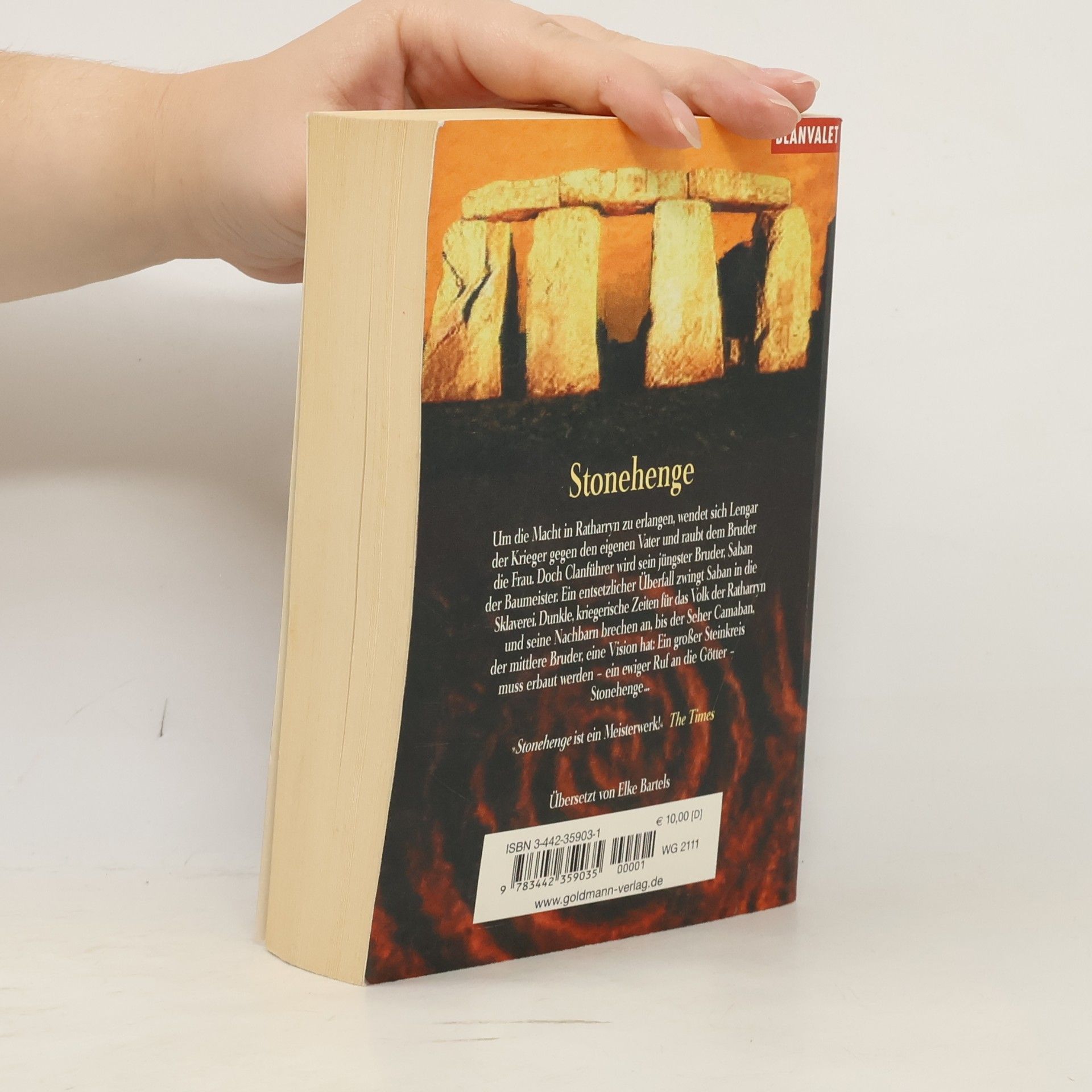 Bernard Cornwell Stonehenge