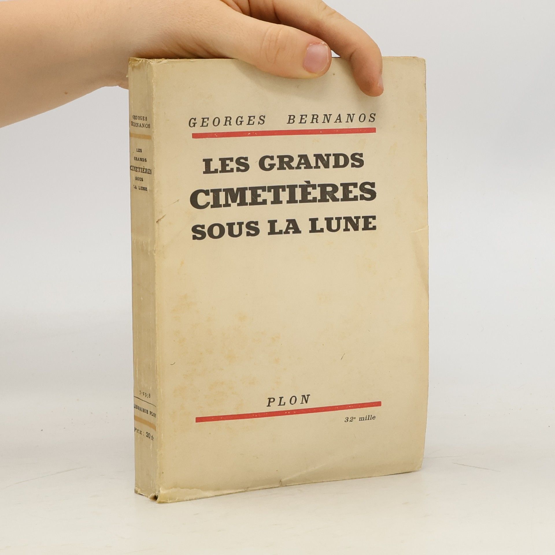 Les Grands Cimetières sous la lube