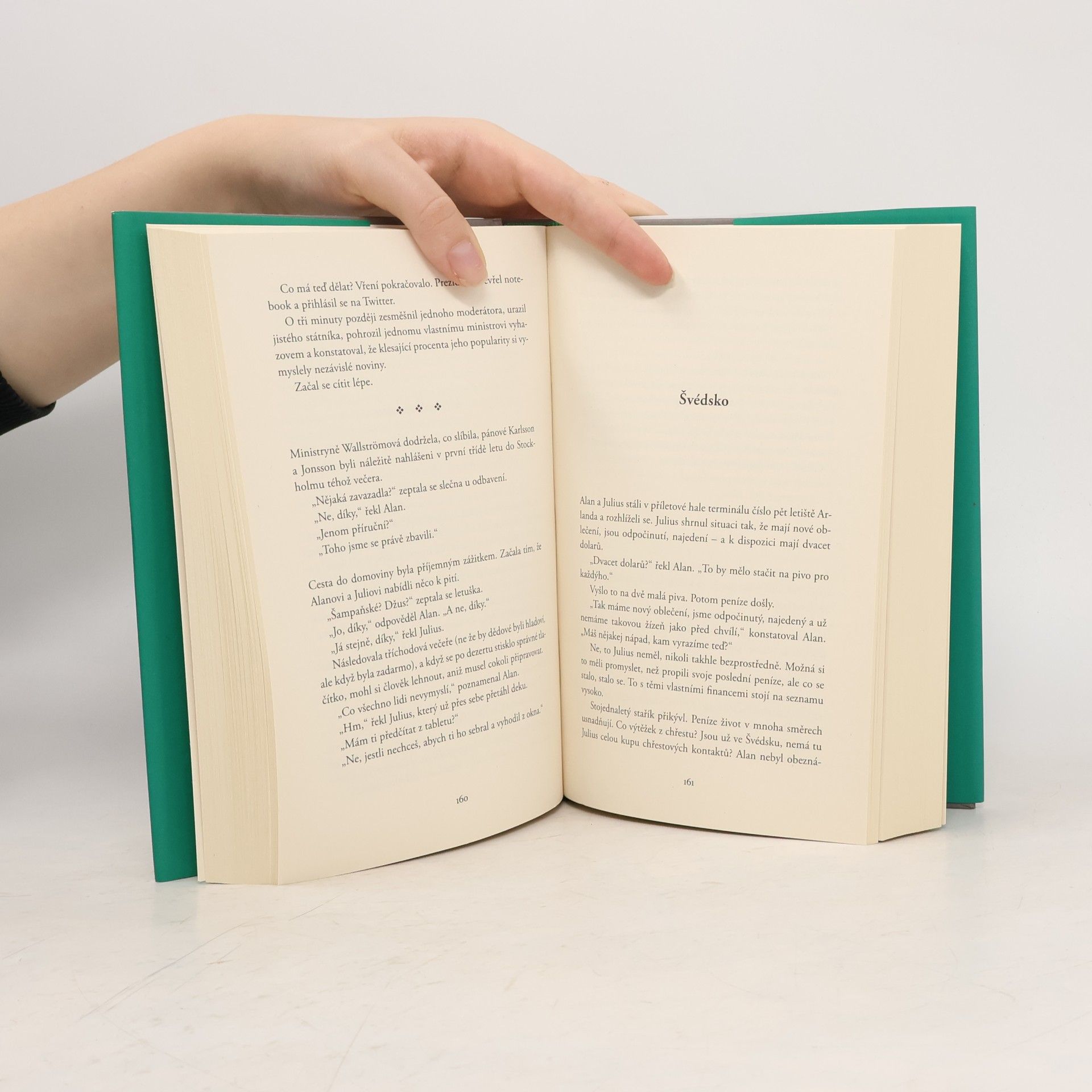 Jonas Jonasson Stojednaletý stařík, který se vrátil, aby zachránil svět