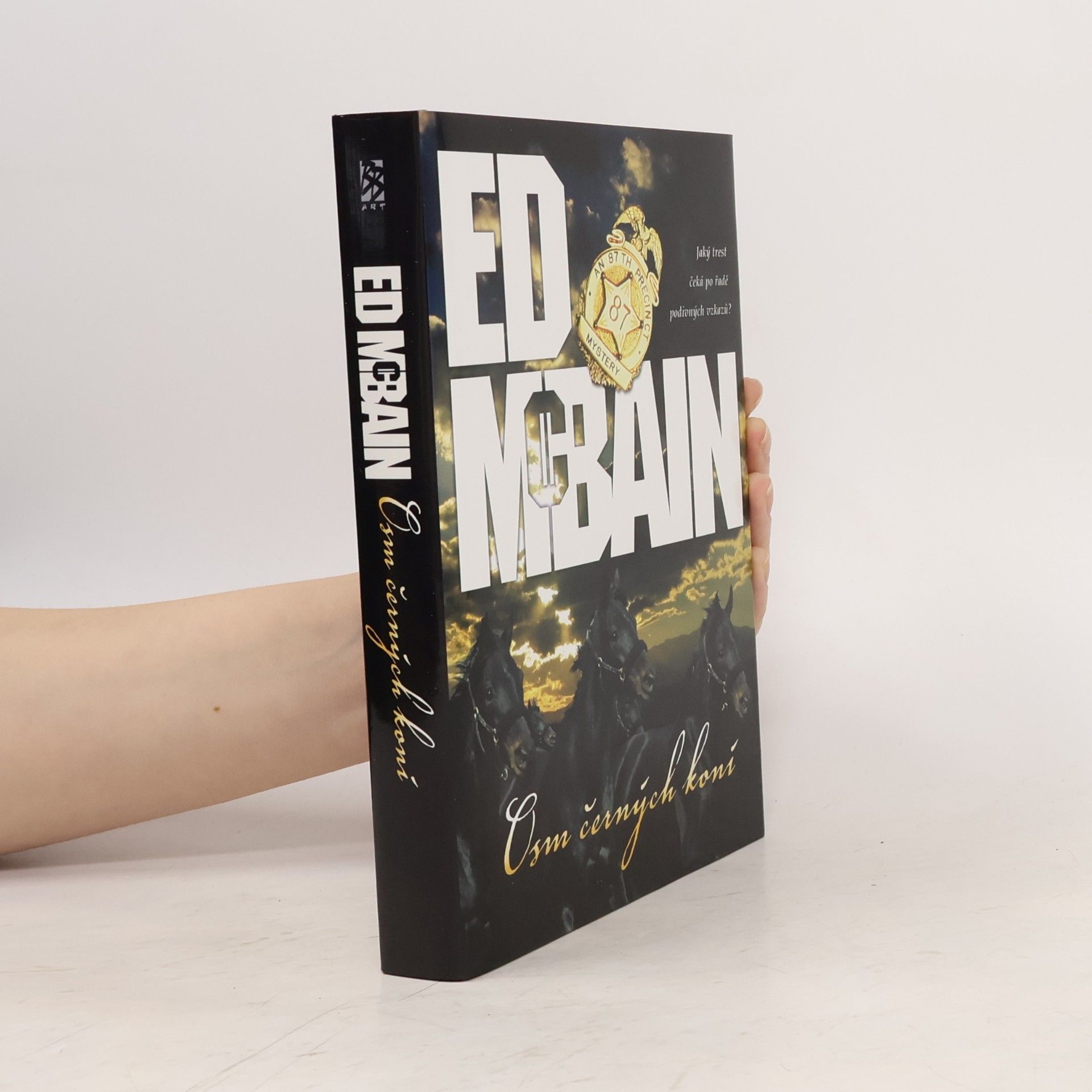 Ed McBain Osm černých koní : román z 87. revíru